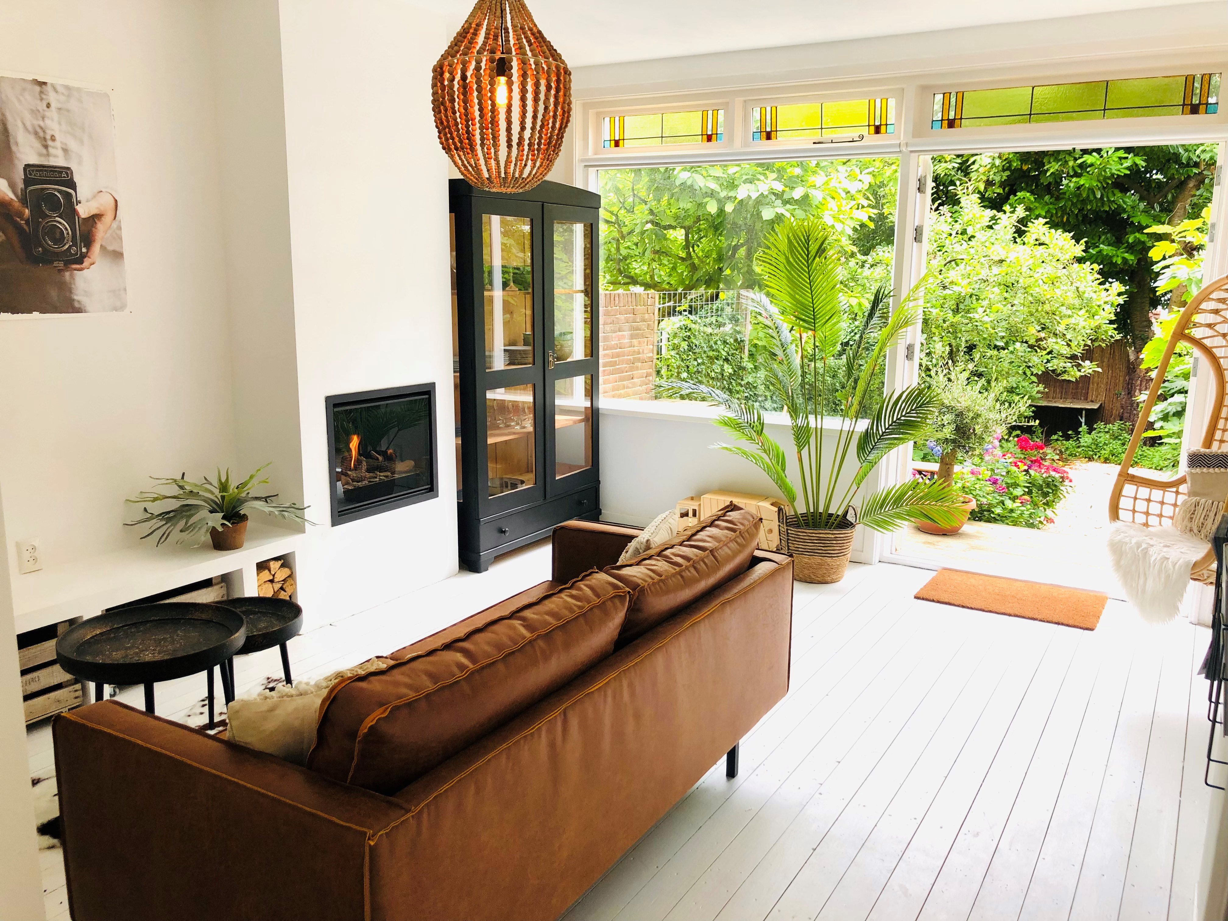 Pitorestic place with beautiful garden. — Rotterdam stay