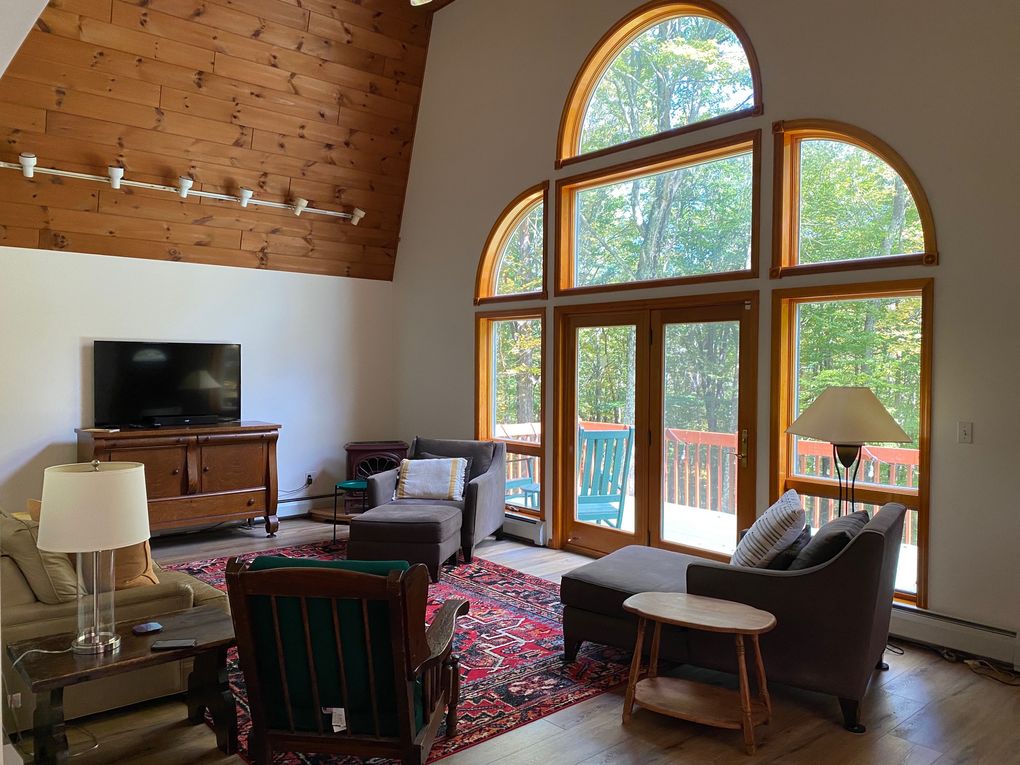 Casa Zorro: A Serene Catskill Mountain Retreat