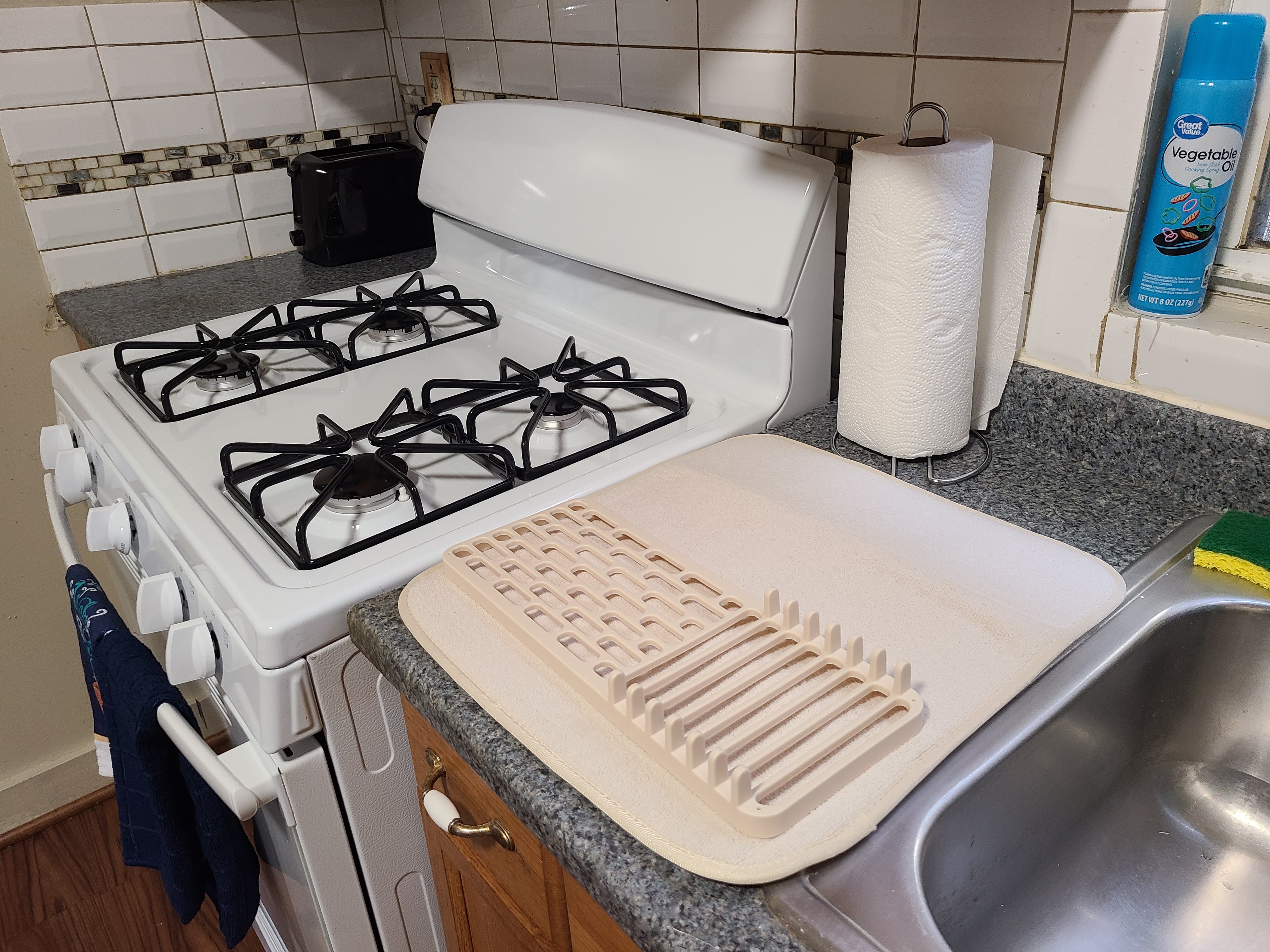 Private Bedroom close to EWR/NYC d in South, Newark