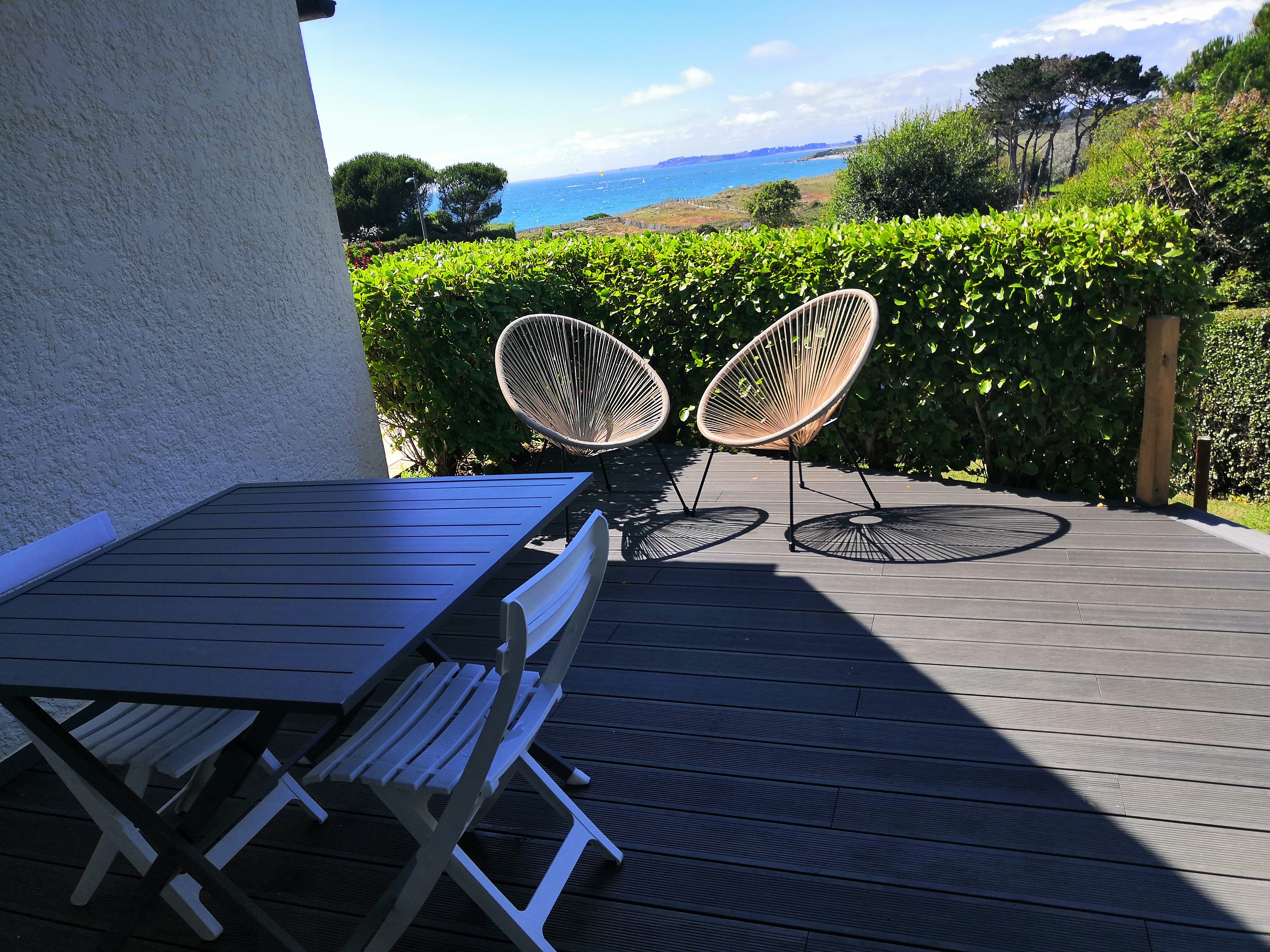 Beautiful refurbished sea view apartment