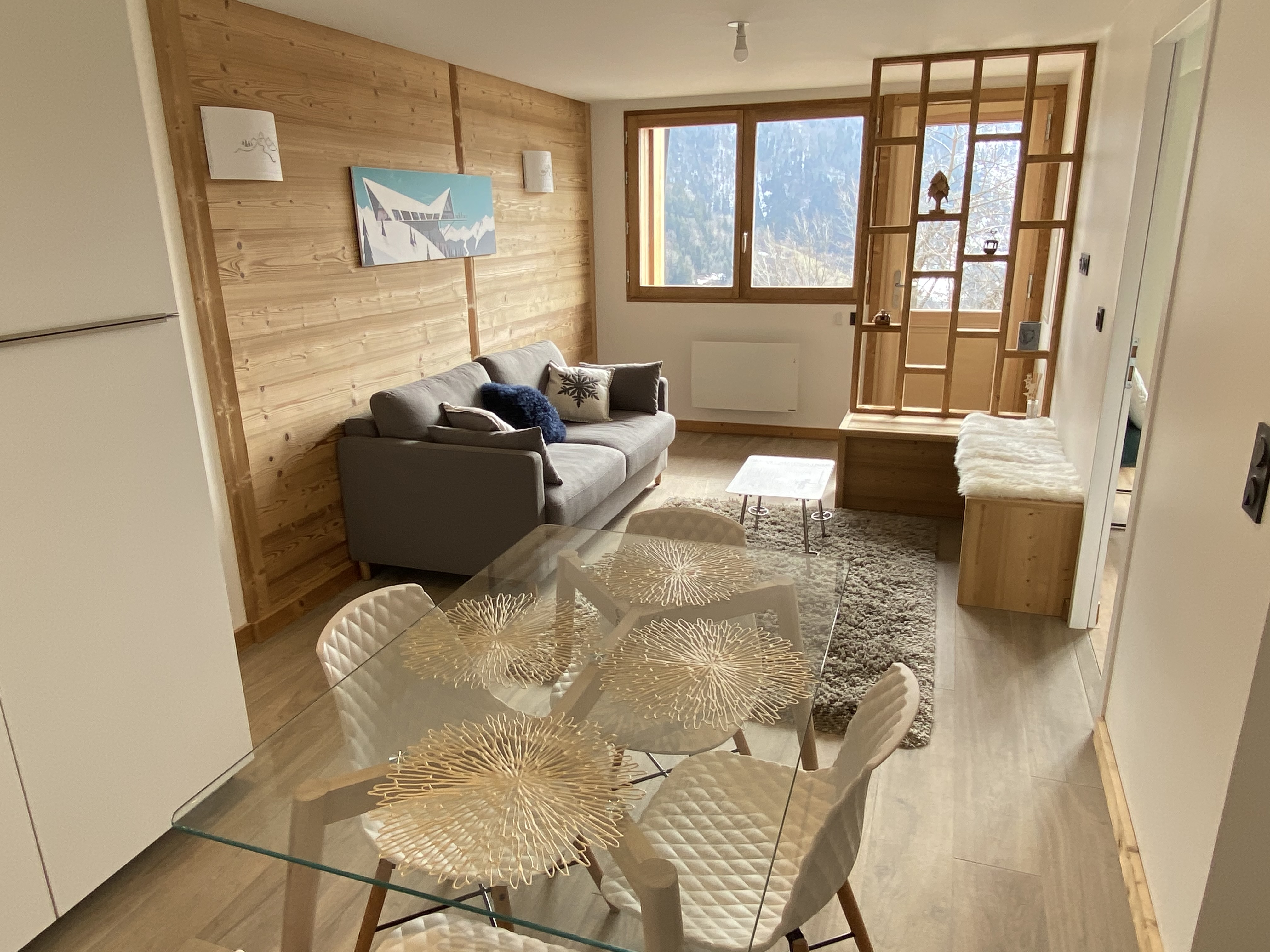 VAUJANY beautiful quiet apartment in the heart of the village