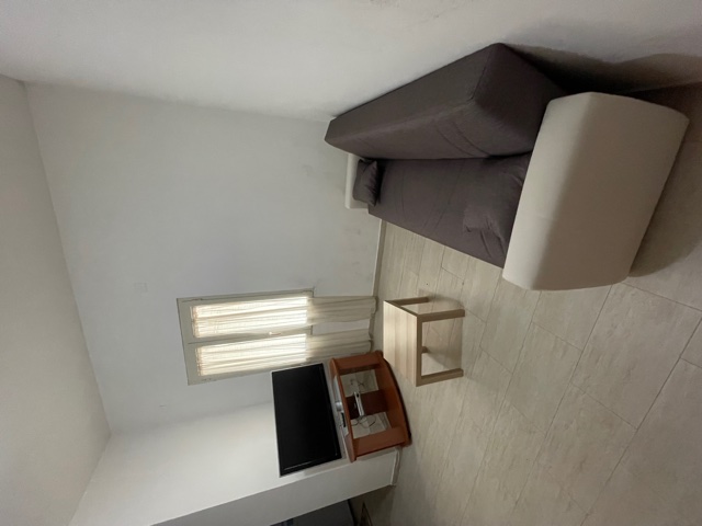 Apartment by the sea with parking