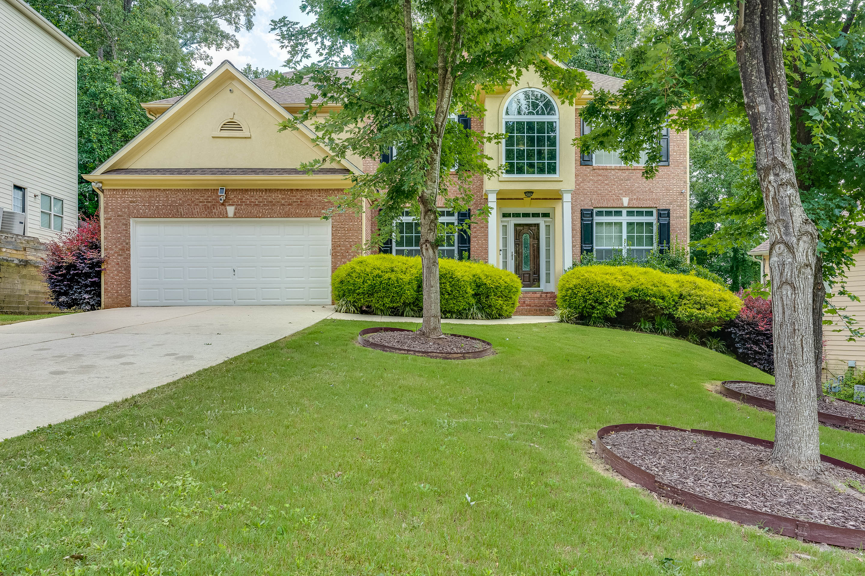 Luxurious Mini Mansion Houses for Rent in Atlanta, United States