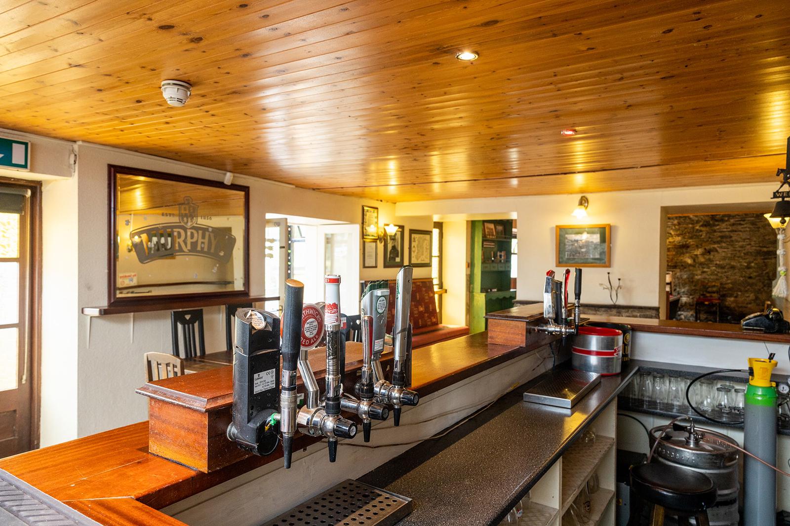 Self catering pub in west Cork ! Houses for Rent in Pearson's Bridge