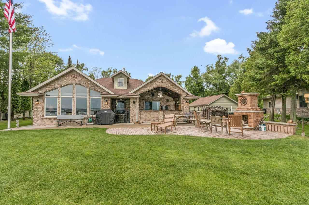 Remodeled Cabin On Shawano Lake Cabins for Rent in Shawano, Wisconsin