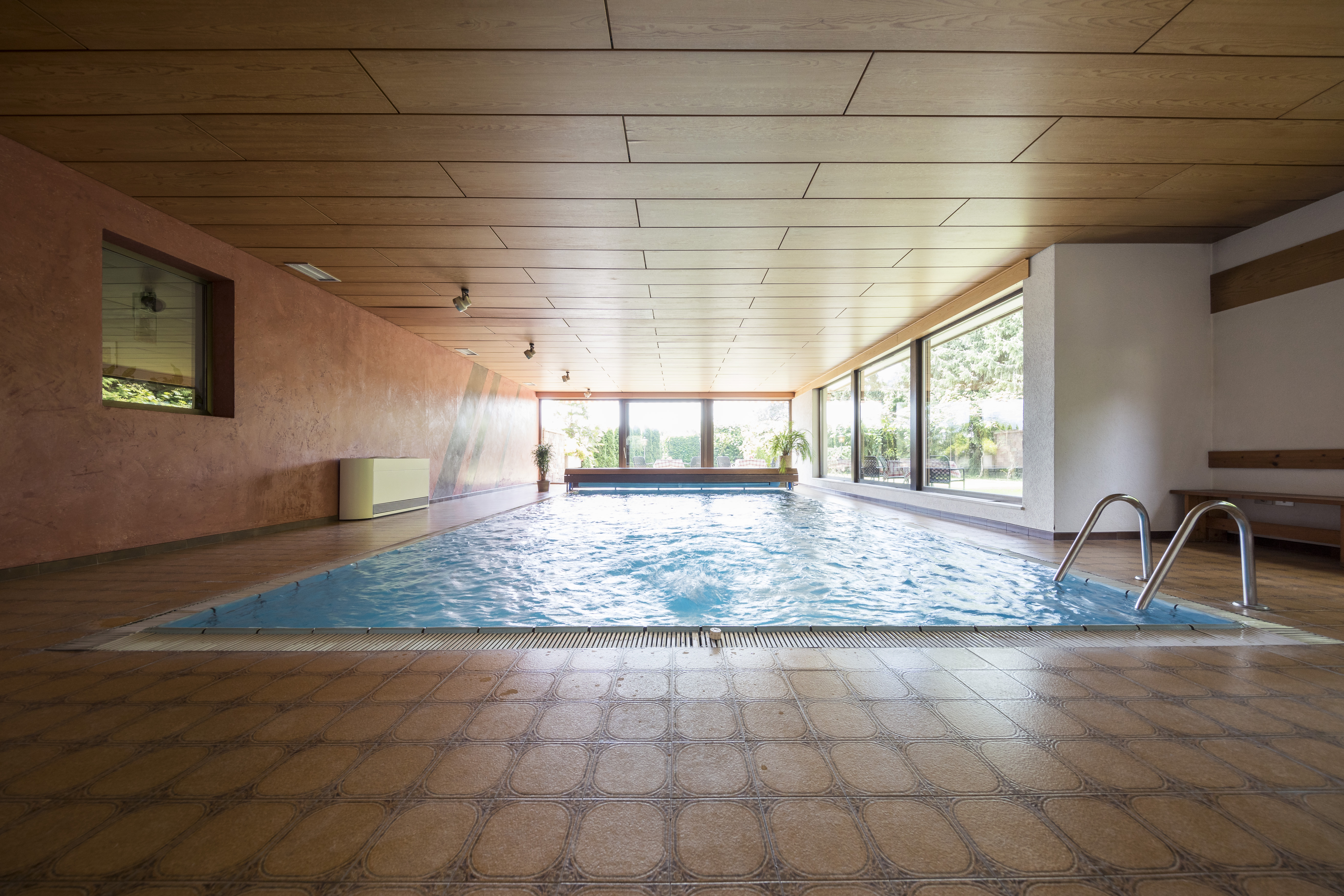 Apartment with indoor swimming pool - 48m²