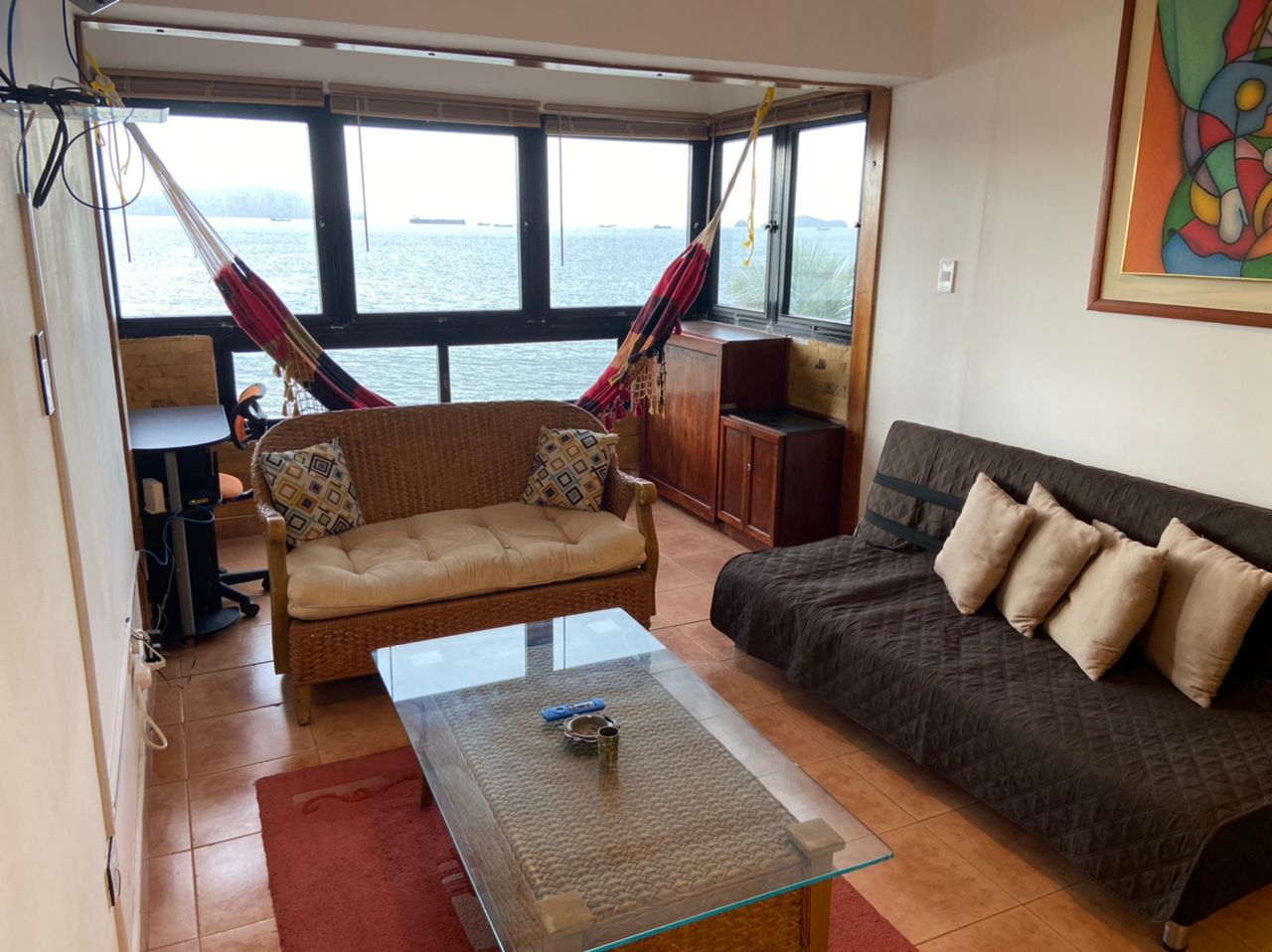 Beautiful full apartment on the beach in Lecheria