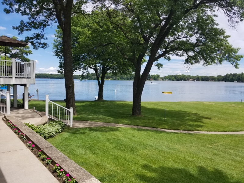 The Shady Rest on Spectacle Lake Vacation homes for Rent in Cambridge
