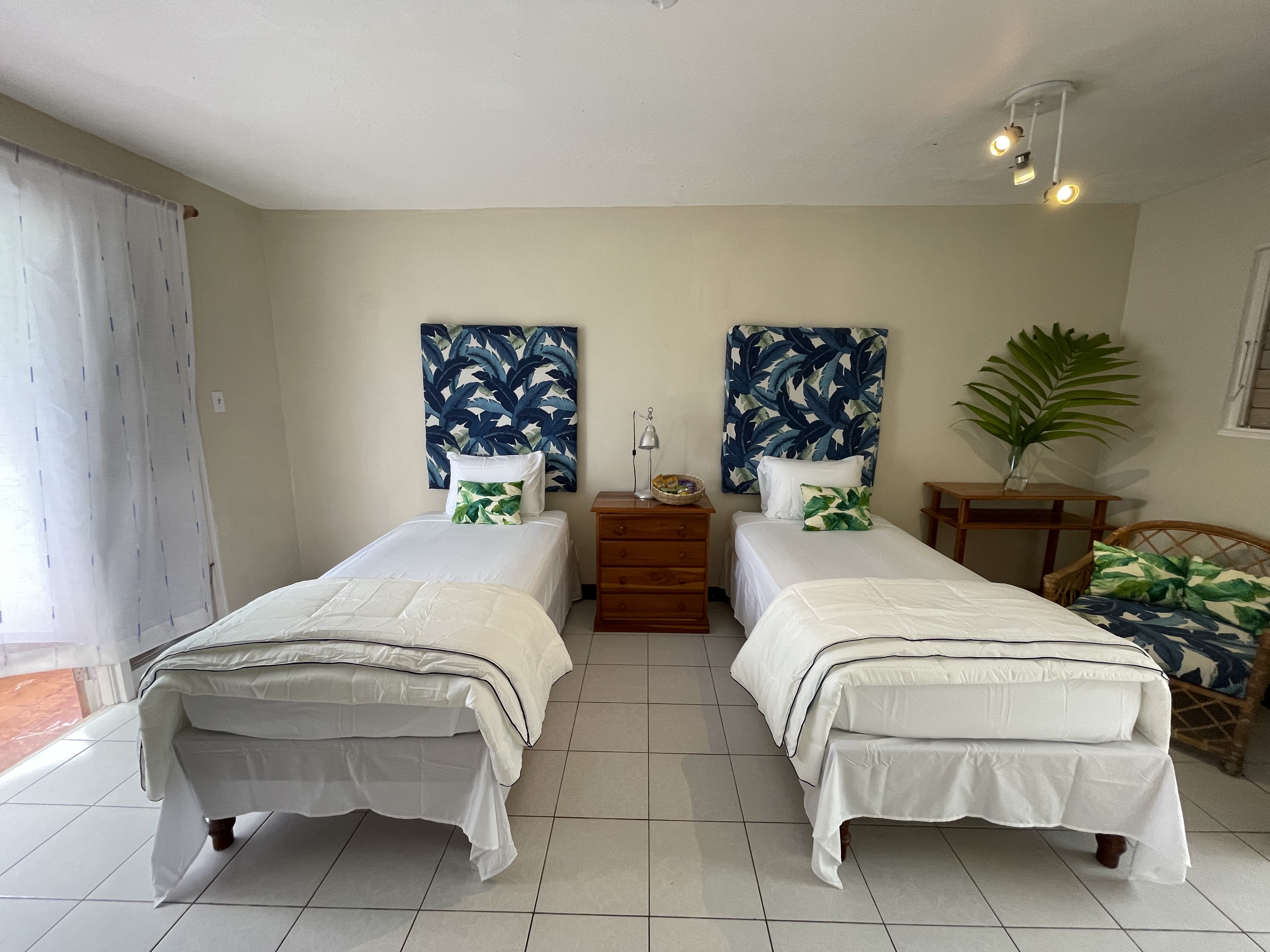 Ground Floor, Open Concept Deluxe Studio 136