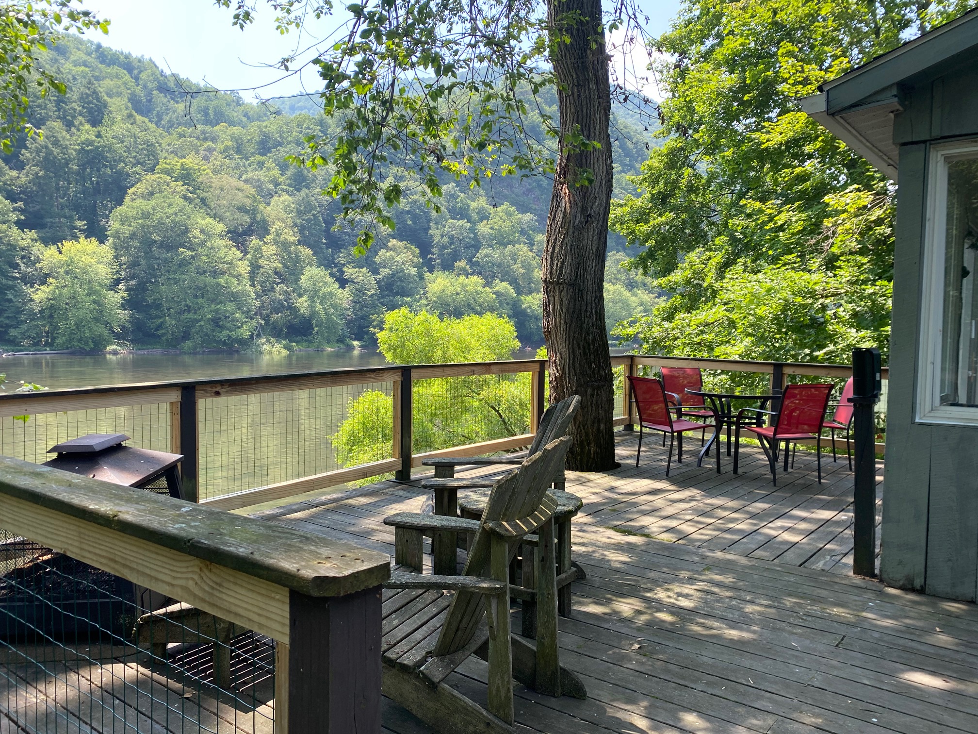 Juniata River Cabin Cabins for Rent in Huntingdon, Pennsylvania