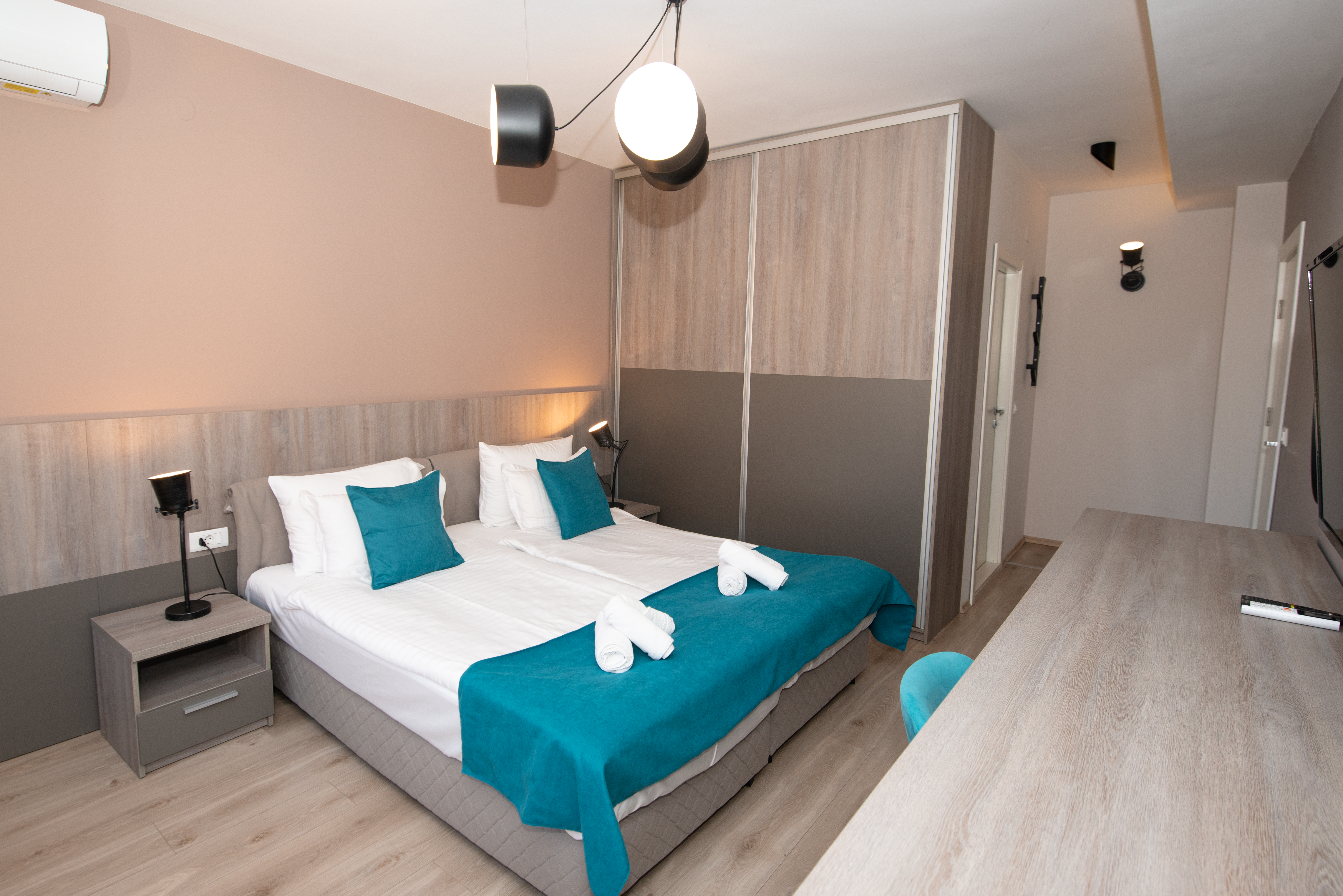 ZARO Apartments - Double or Twin Room