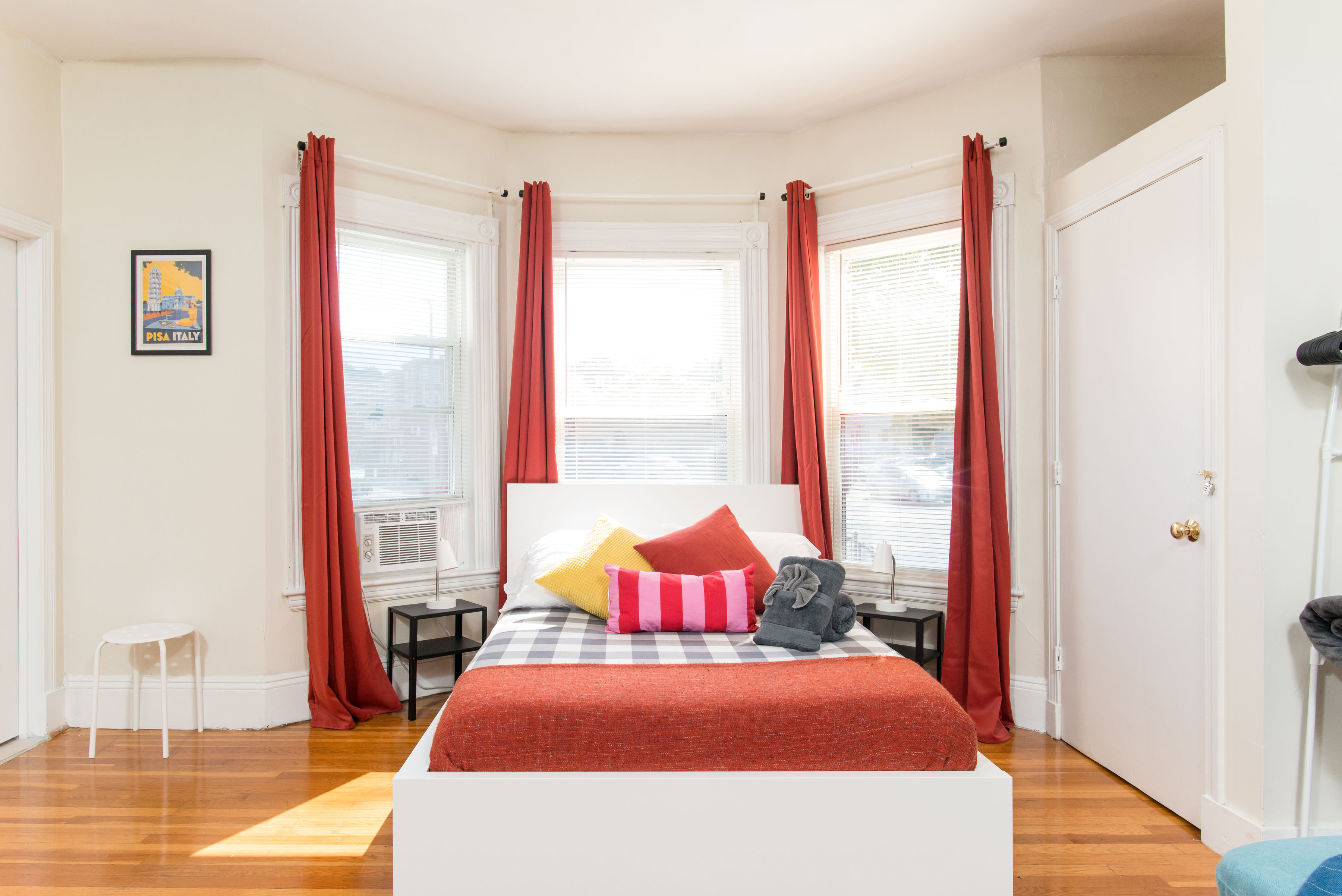 1 Free parking spot - Large studio - First floor