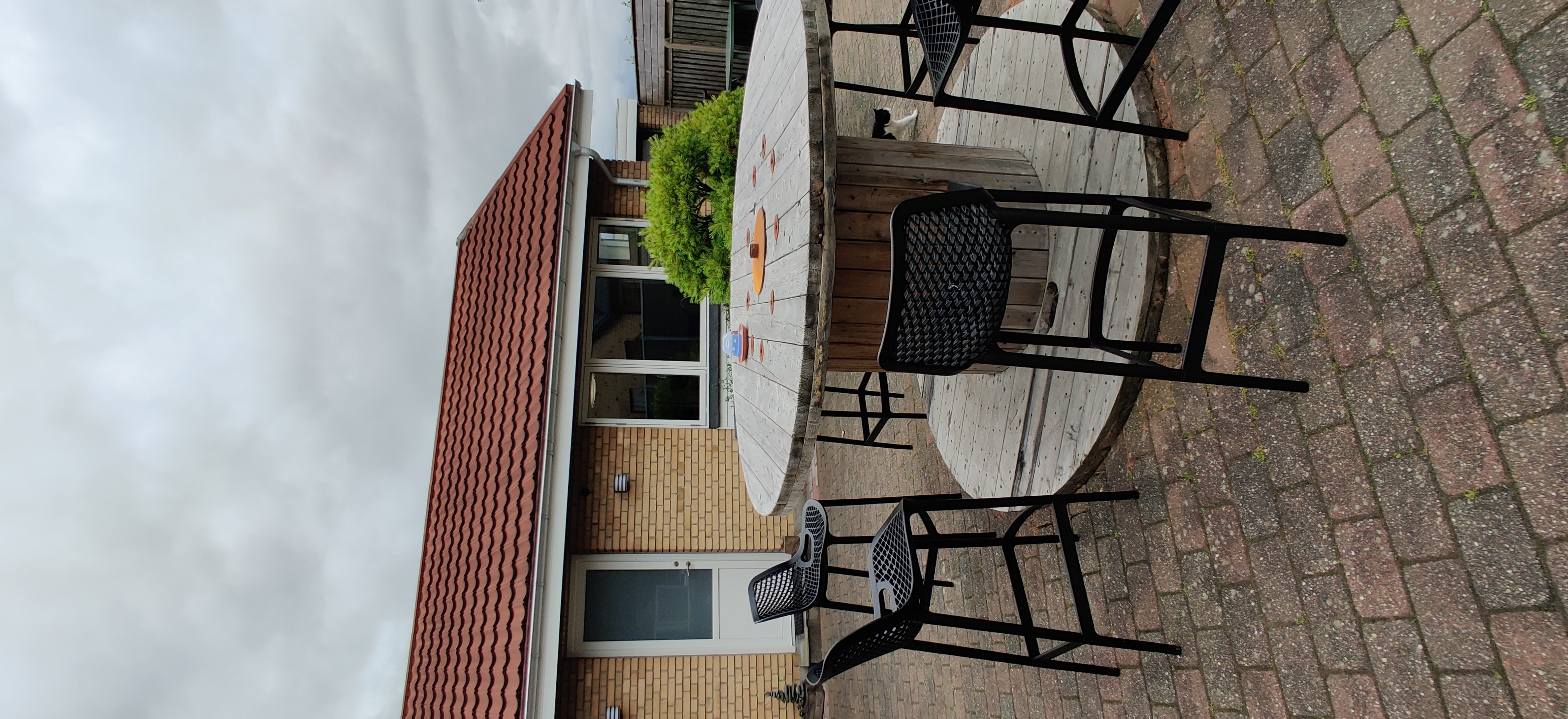 Nice small apartement with room for 3 people.