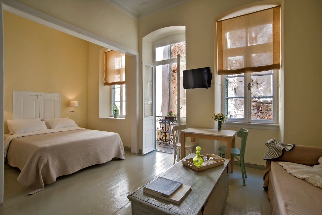 Antica Casa Studio with balcony 1st Floor in Χανίων, Crete