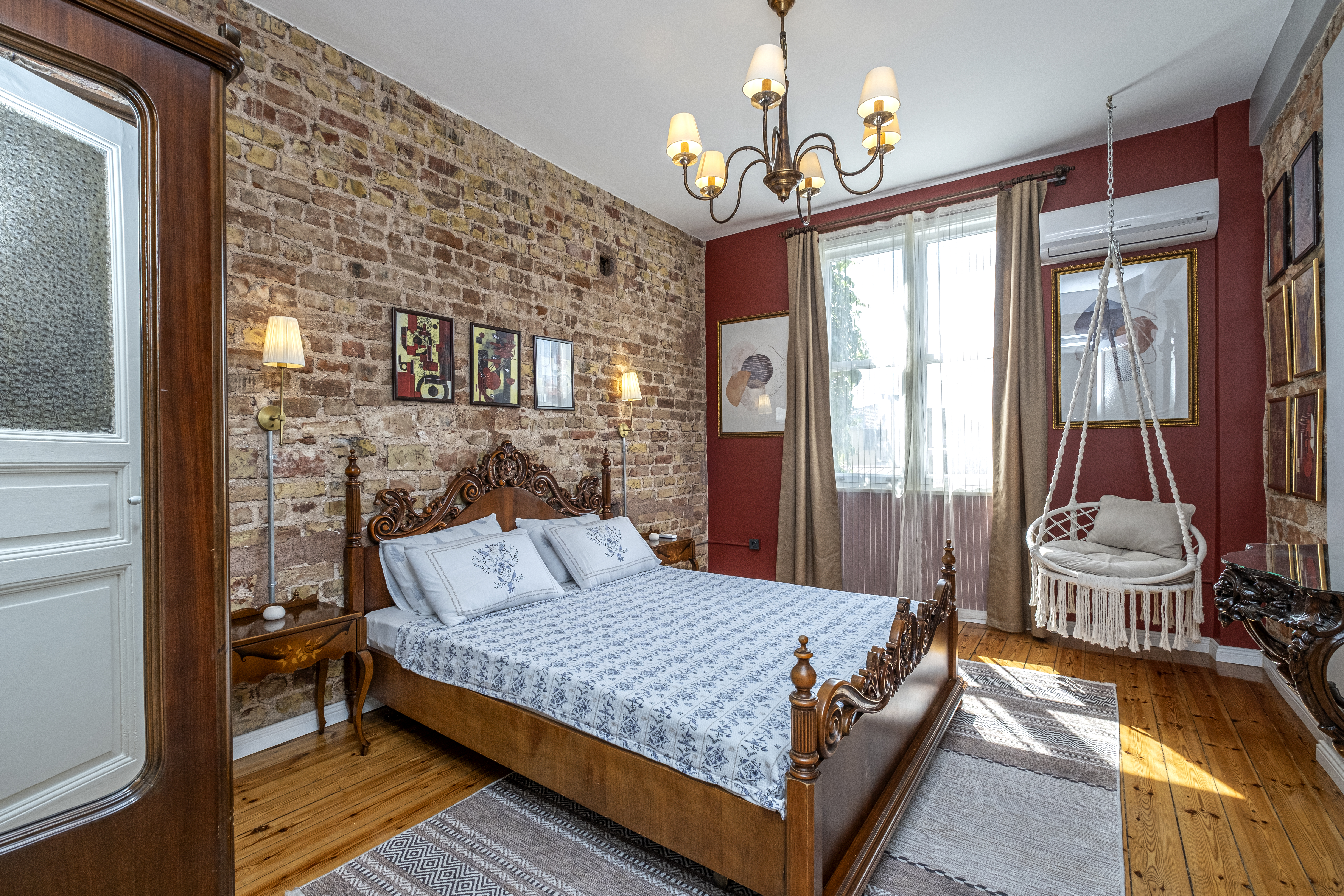 Artistic Luxury 2BR/AC Historical Galata Apt