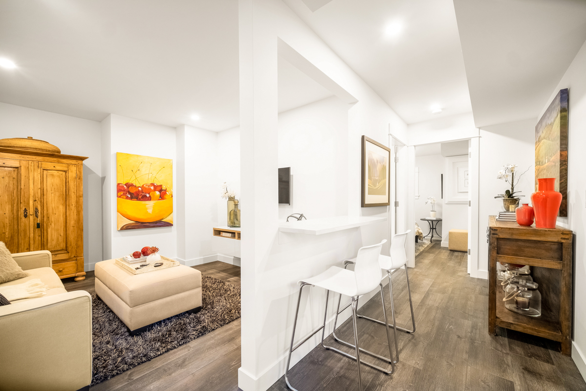 Stylish 1-Bedroom Retreat In West Vancouver