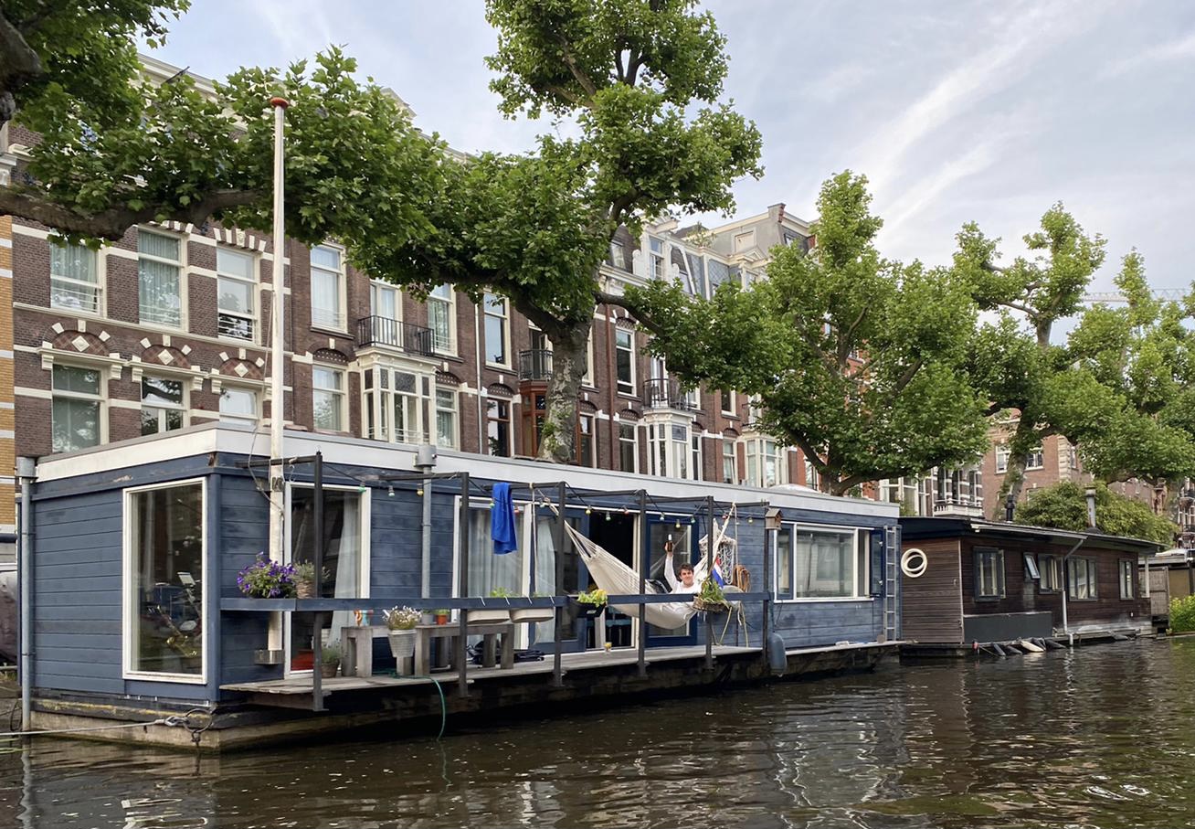 Charming and UNIQUE houseboat in Amsterdam centre — Amsterdam stay