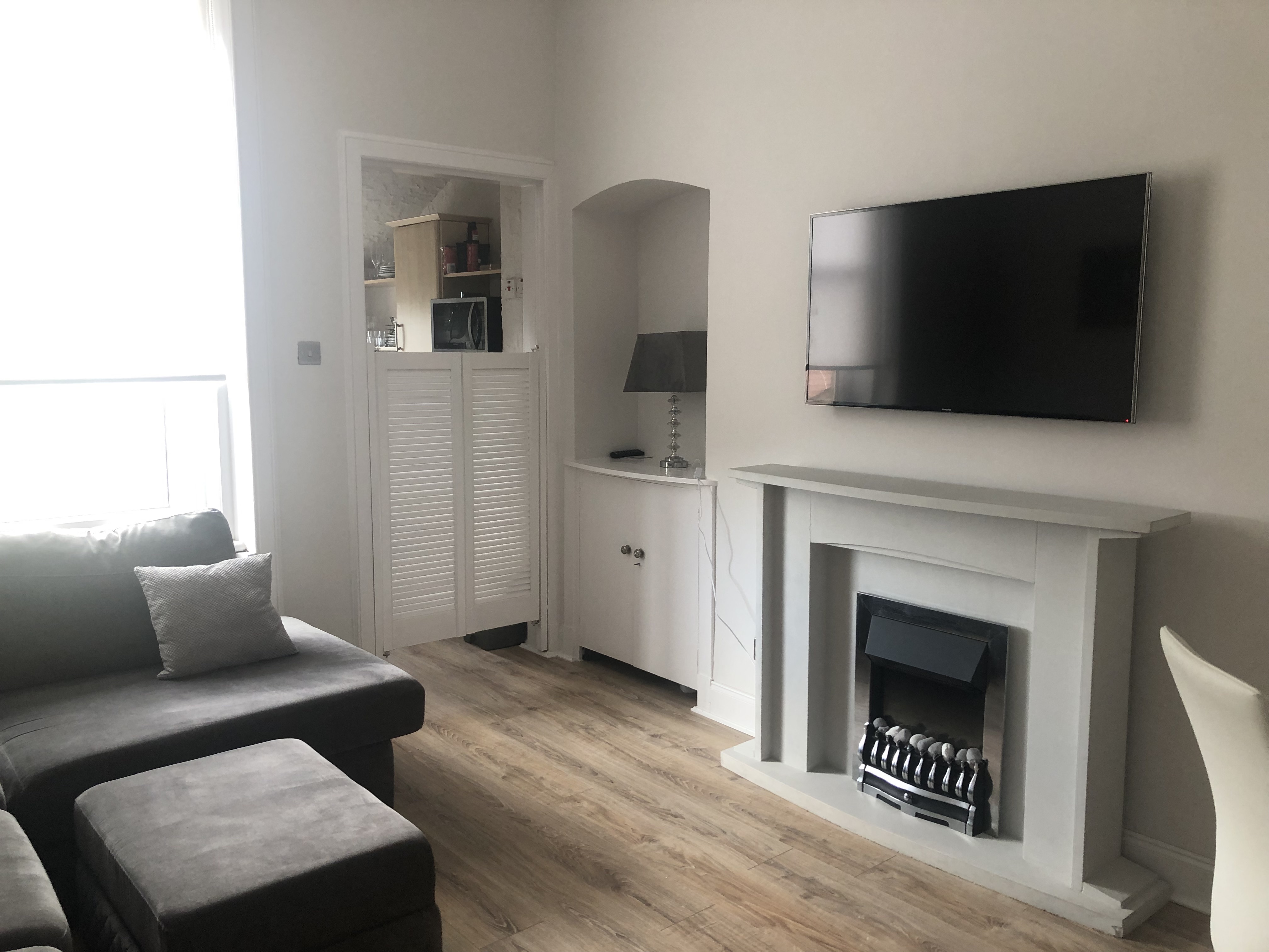 Lovely 2 bedroom seaside first floor flat