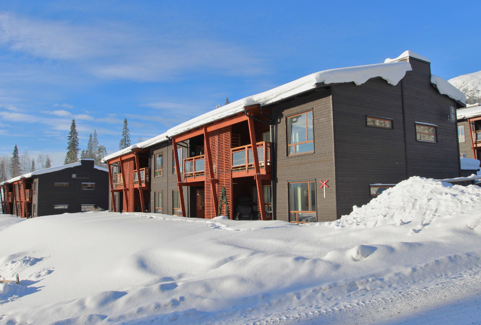 Fresh apartment. Ski-in/walk-out.