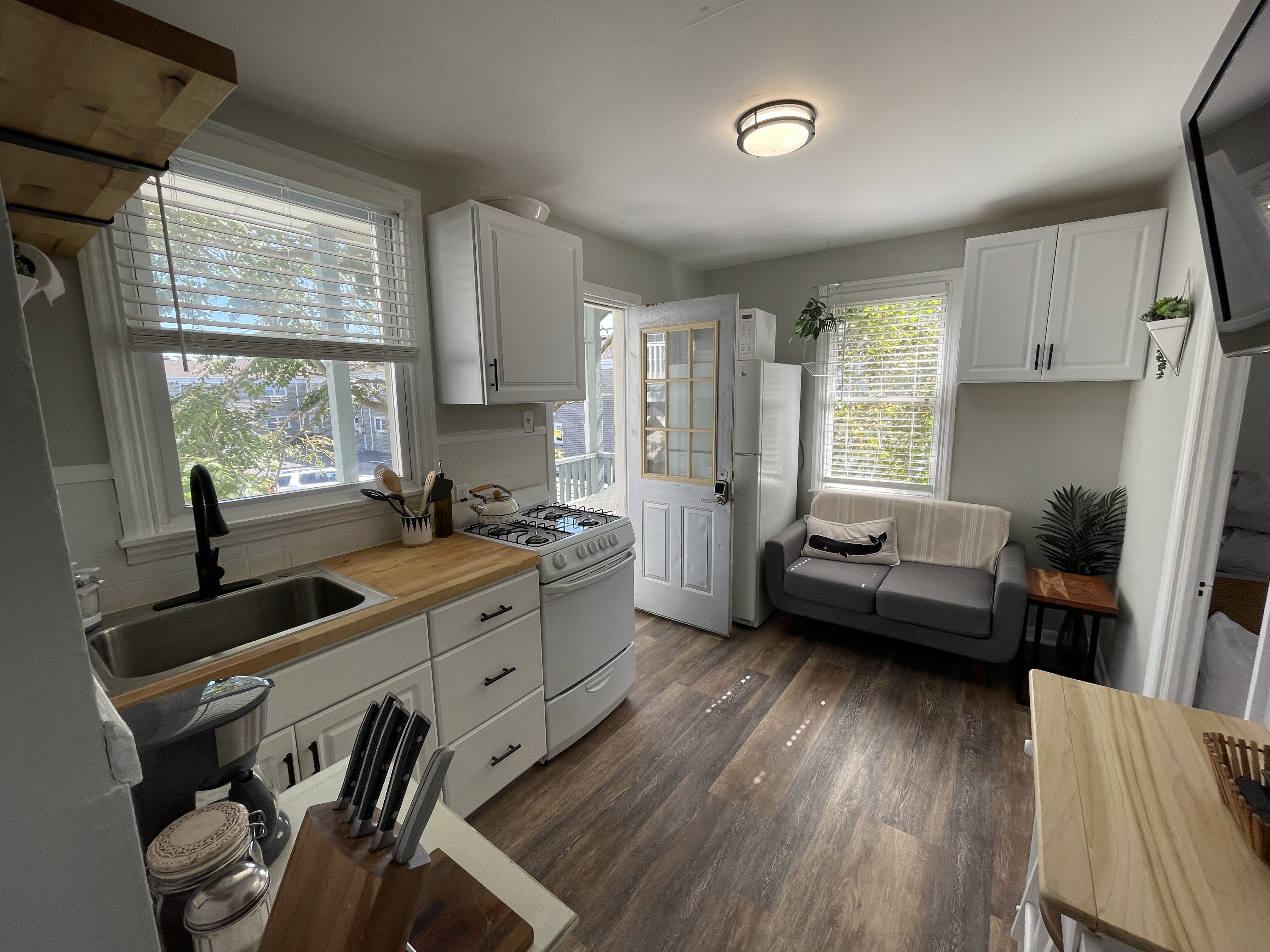 Delightful Belmar Beach Condo <> Sleeps 4