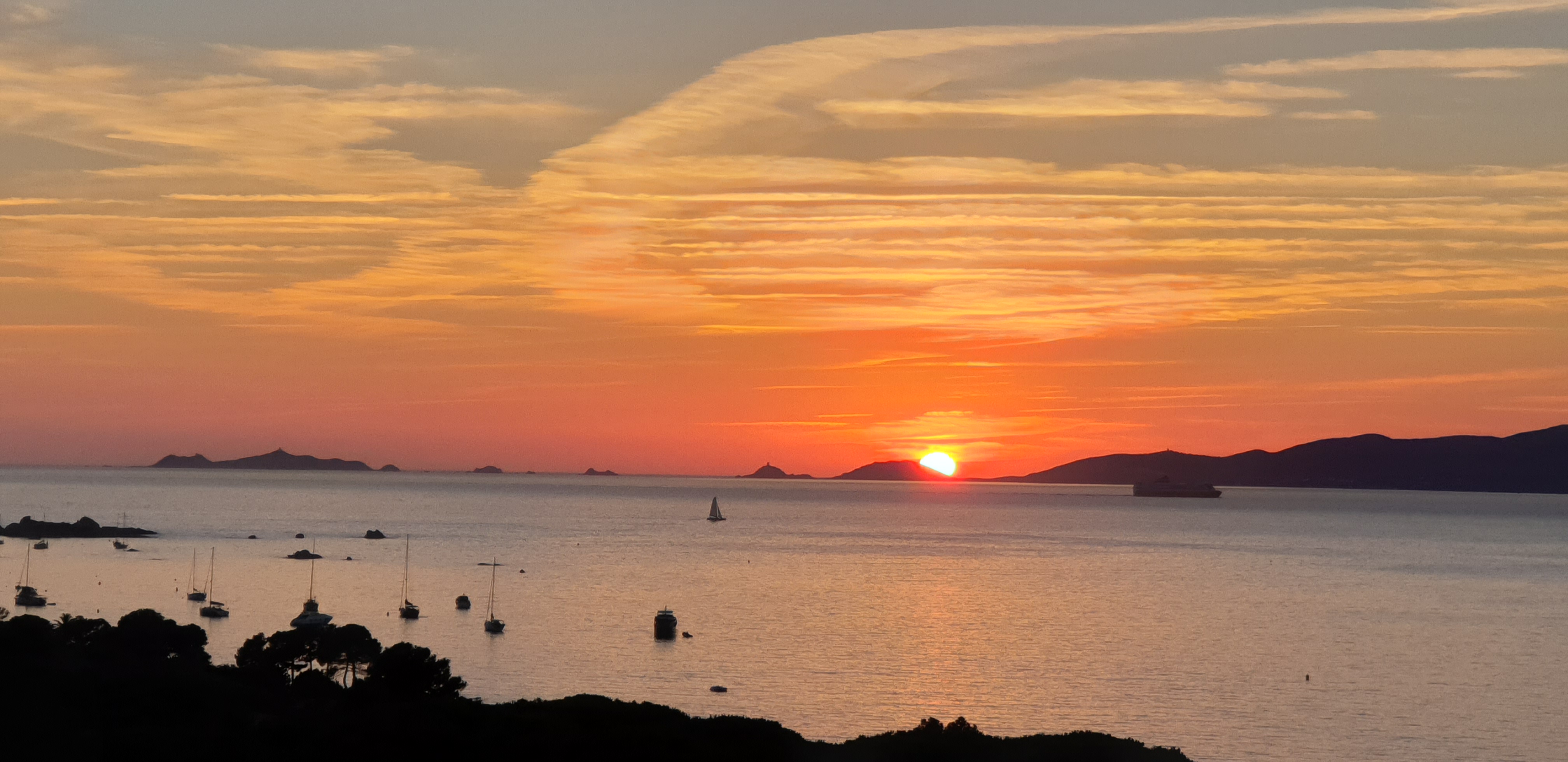 For aperitifs with sunsets