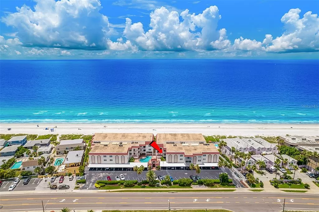 Beachside Bliss: 2BR Condo with Heated Pool
