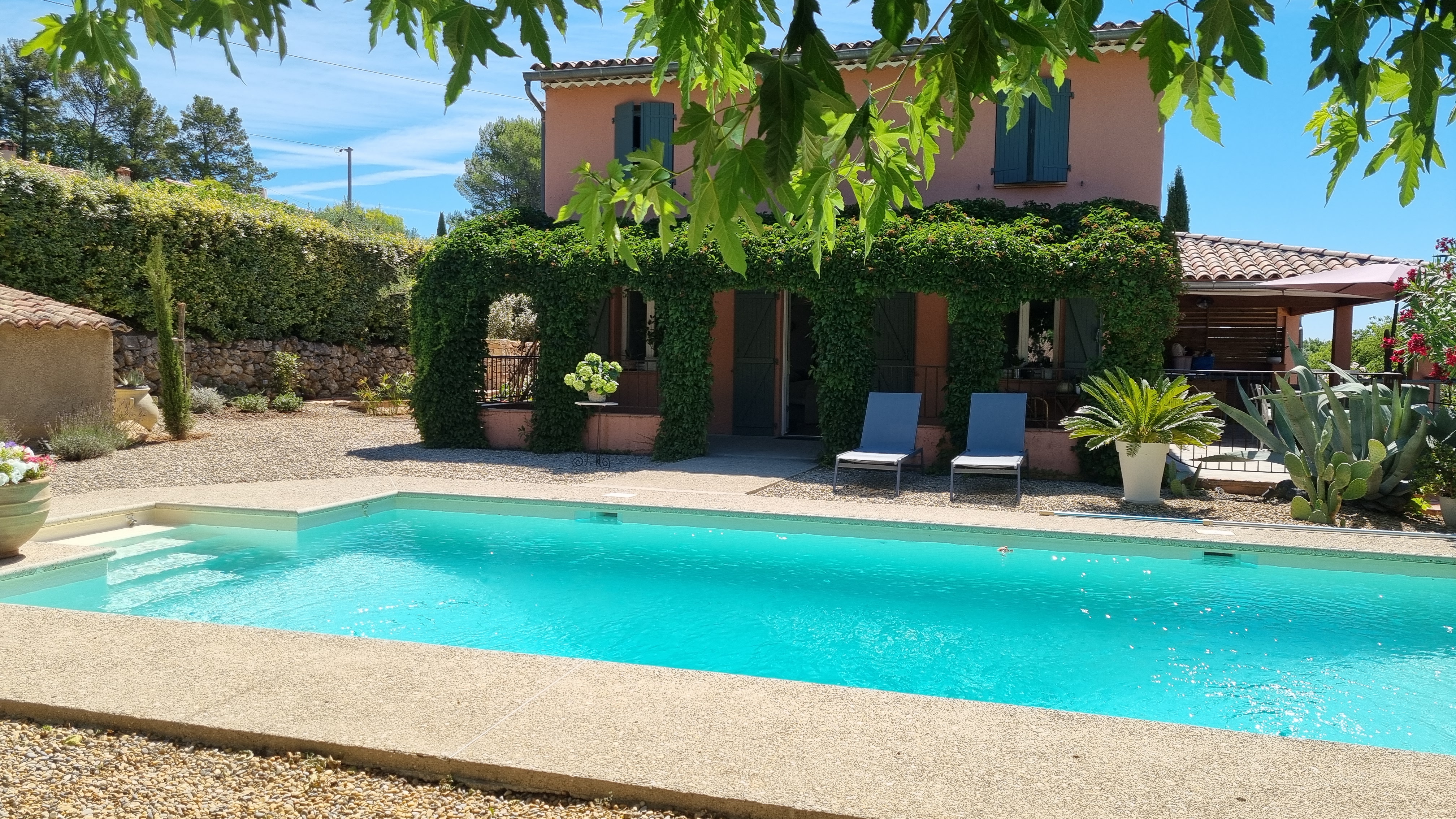 Cotignac 'Home
Pleasant Villa Provençale/Piscine