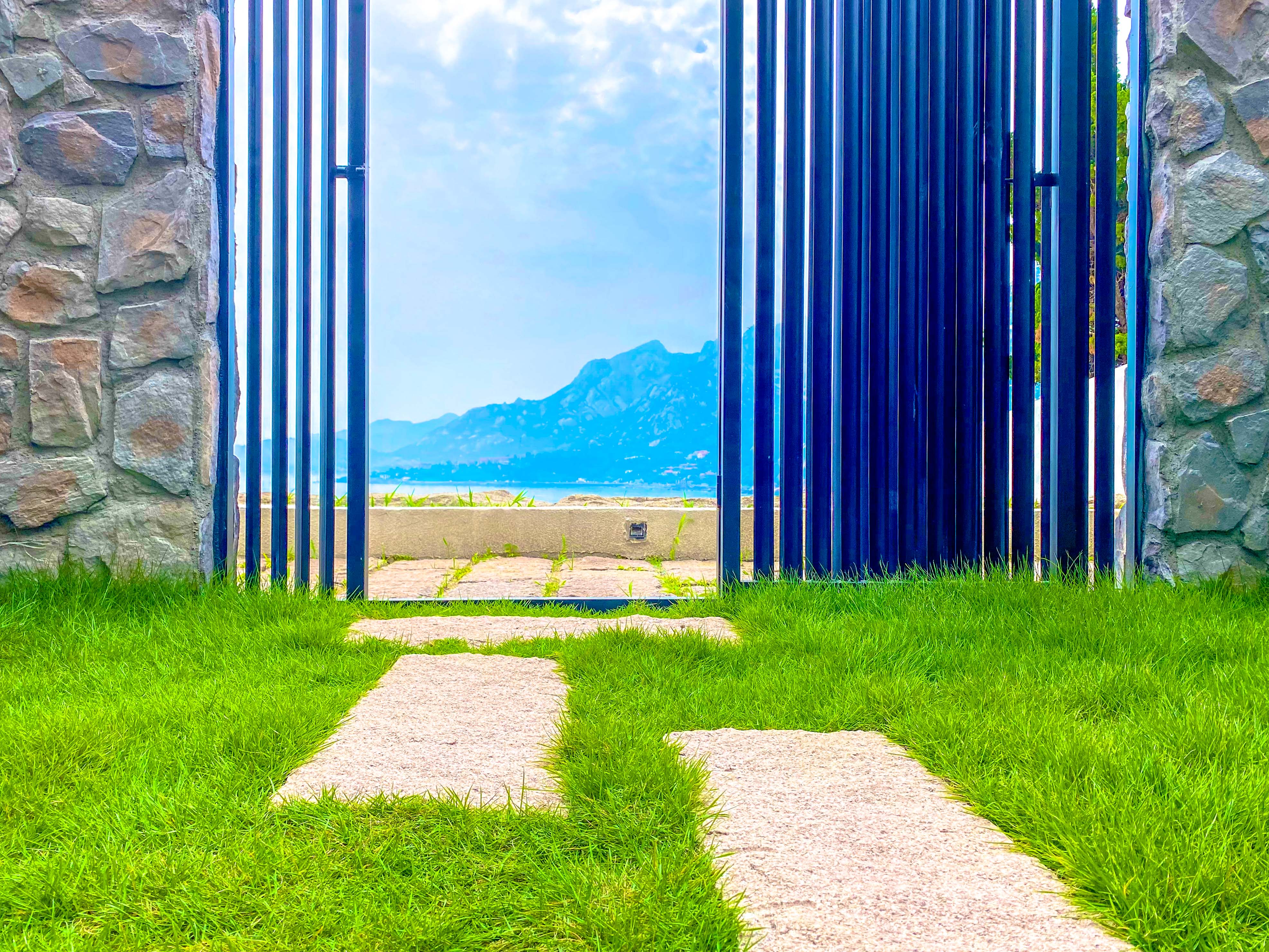 青岛崂山 海风美墅馆 庭院海景大床房 度假别墅 阳台落地窗 公区影院烧烤 露营亲子 可停车含双早 Airbnb