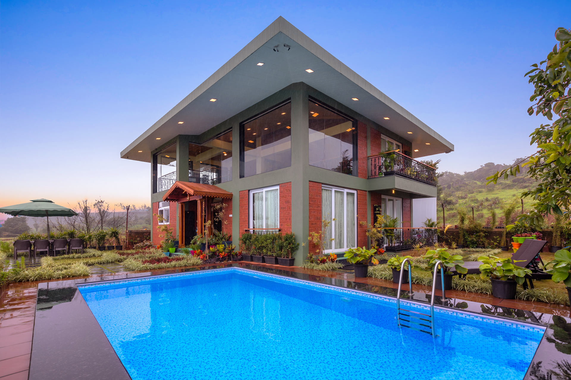 Status Villa: Panoramic Redstone Retreat@Panchgani