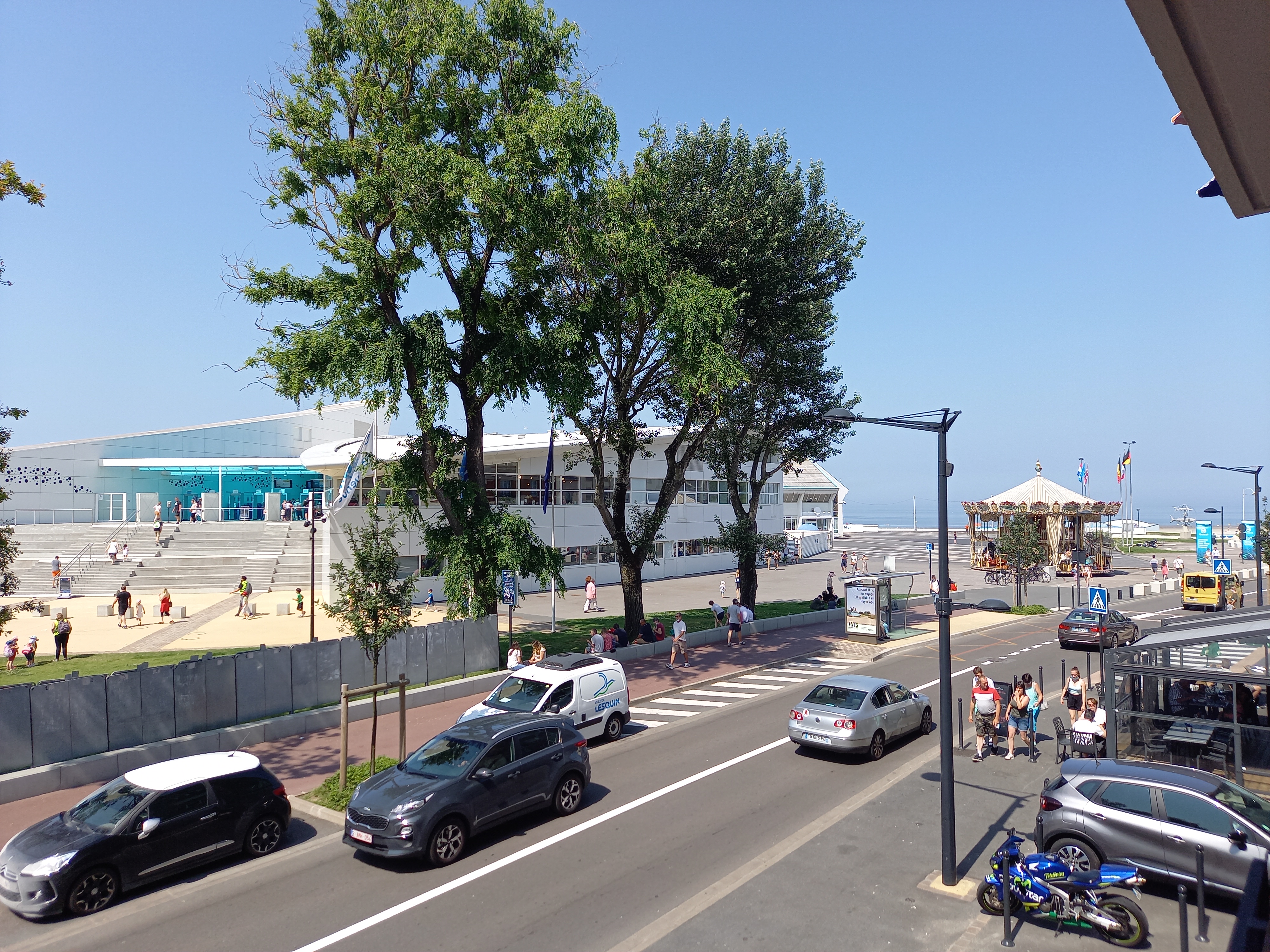 Apartment facing Nausicaa with parking
