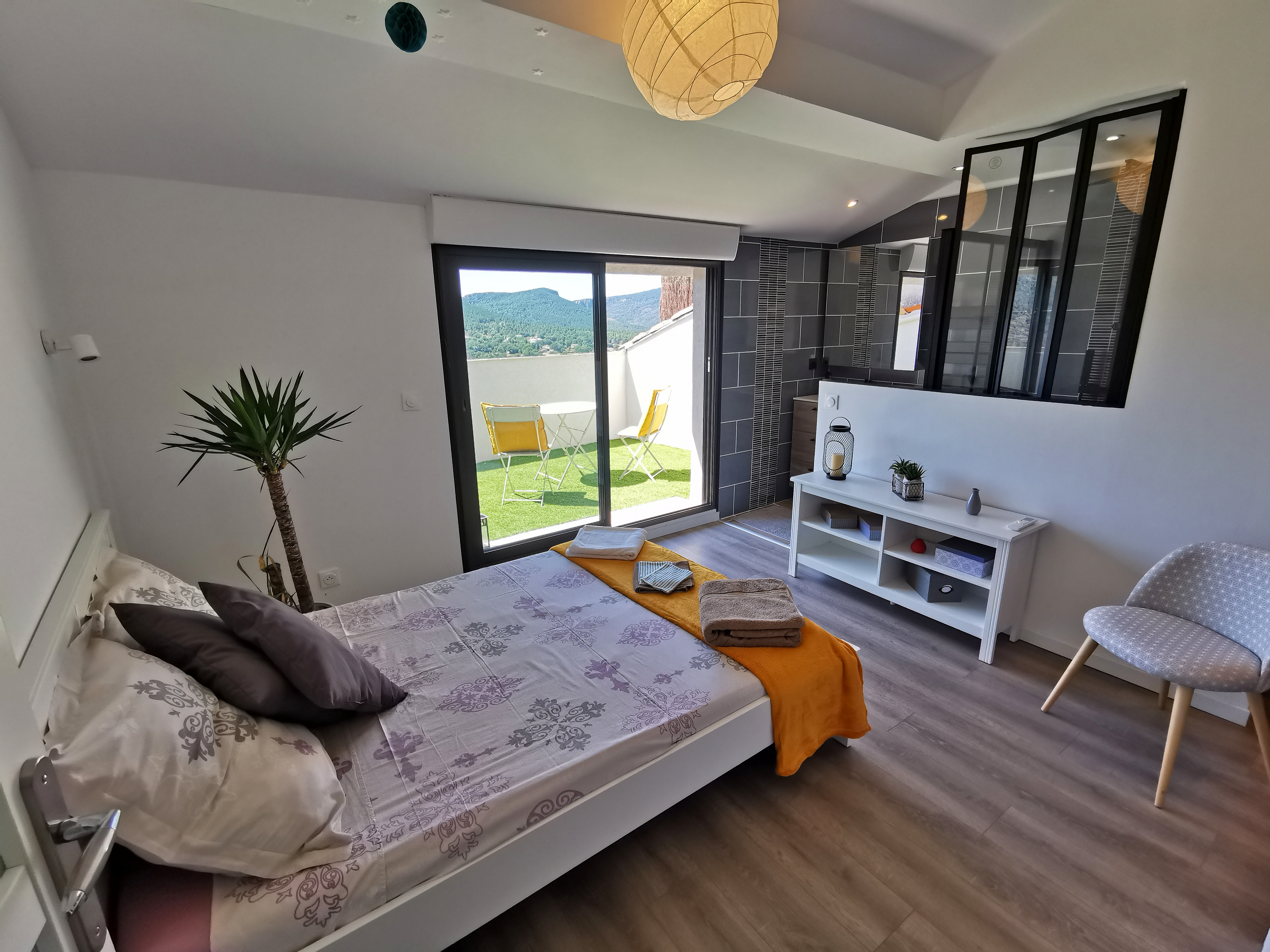 Charming village house, terraces with a view