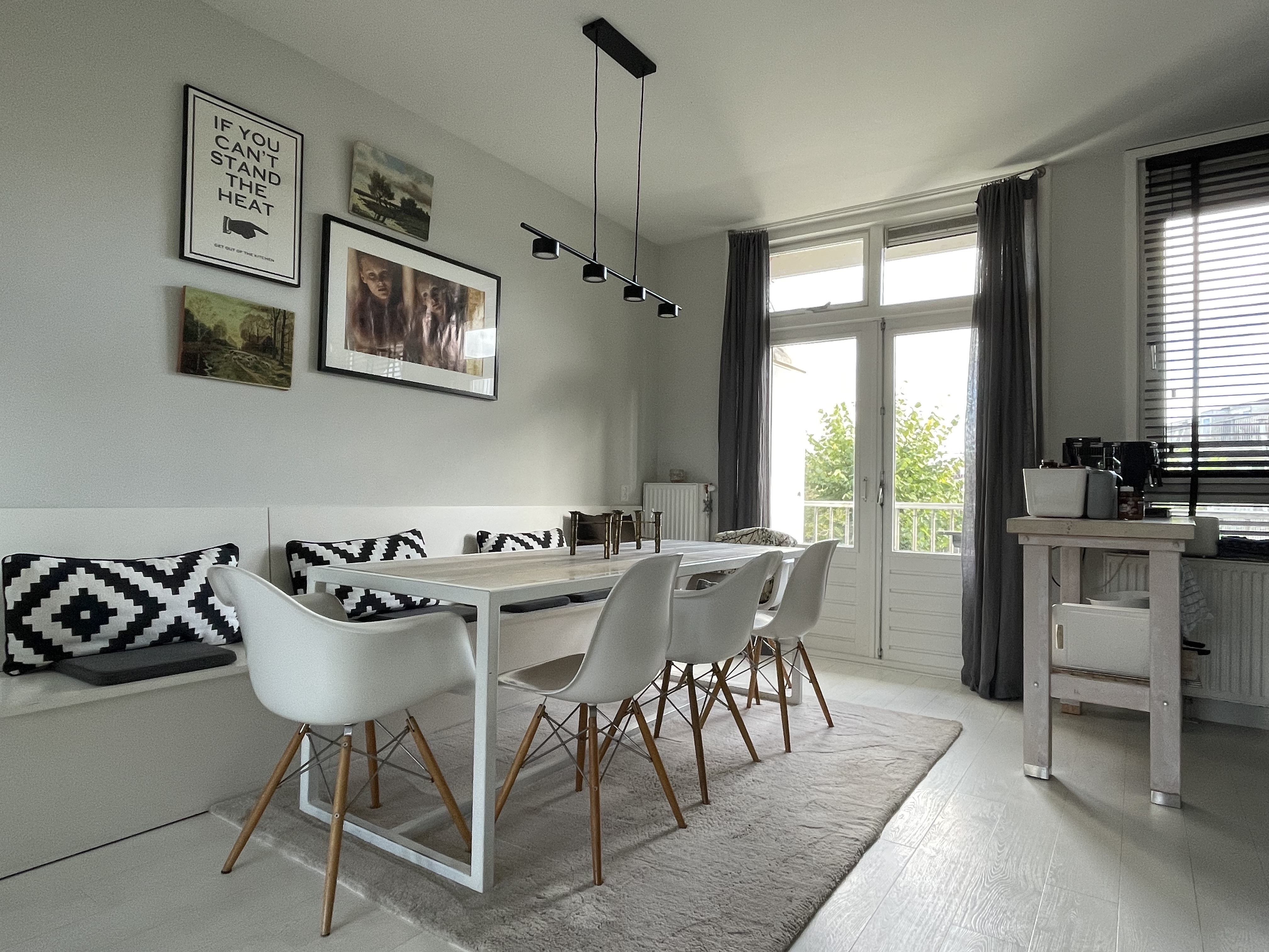 Beautiful and spacious apartment in populair Pijp โ Amsterdam stay