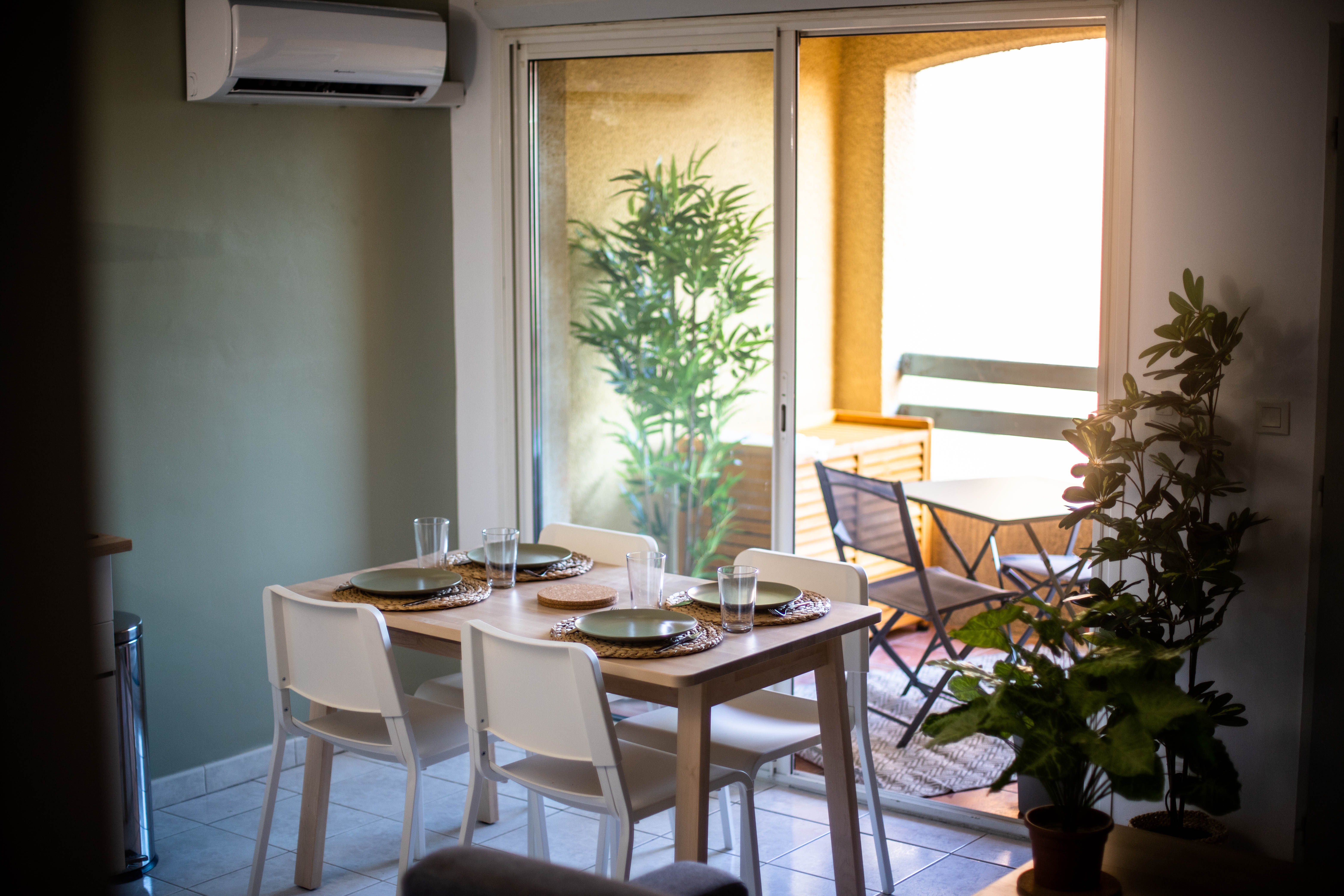 Refurbished apartment 500 m from the beach