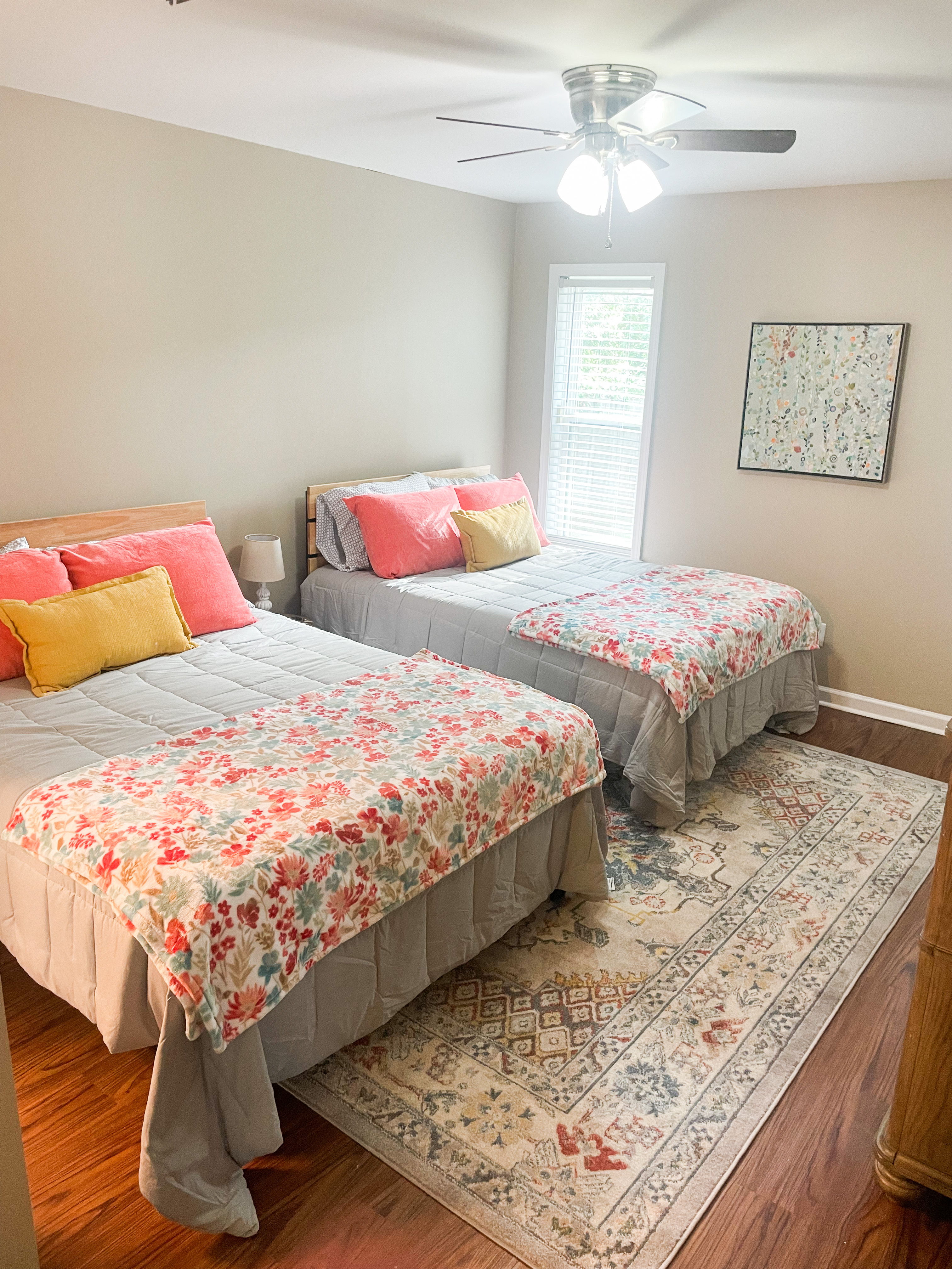 Stay Cozy: desirable location, near hospital/golf