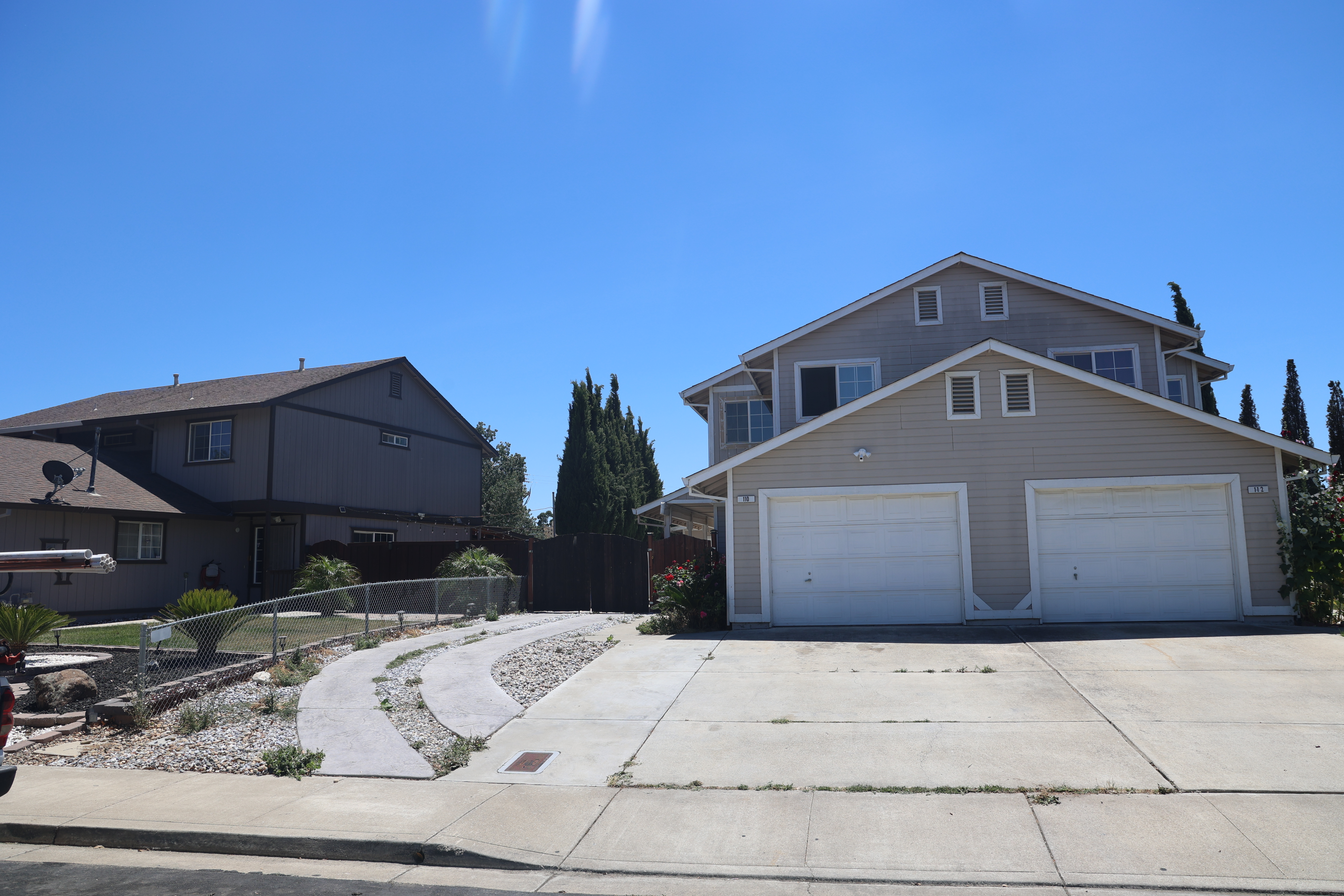 Quite 3 bedroom 1.5 bathroom 2 story house