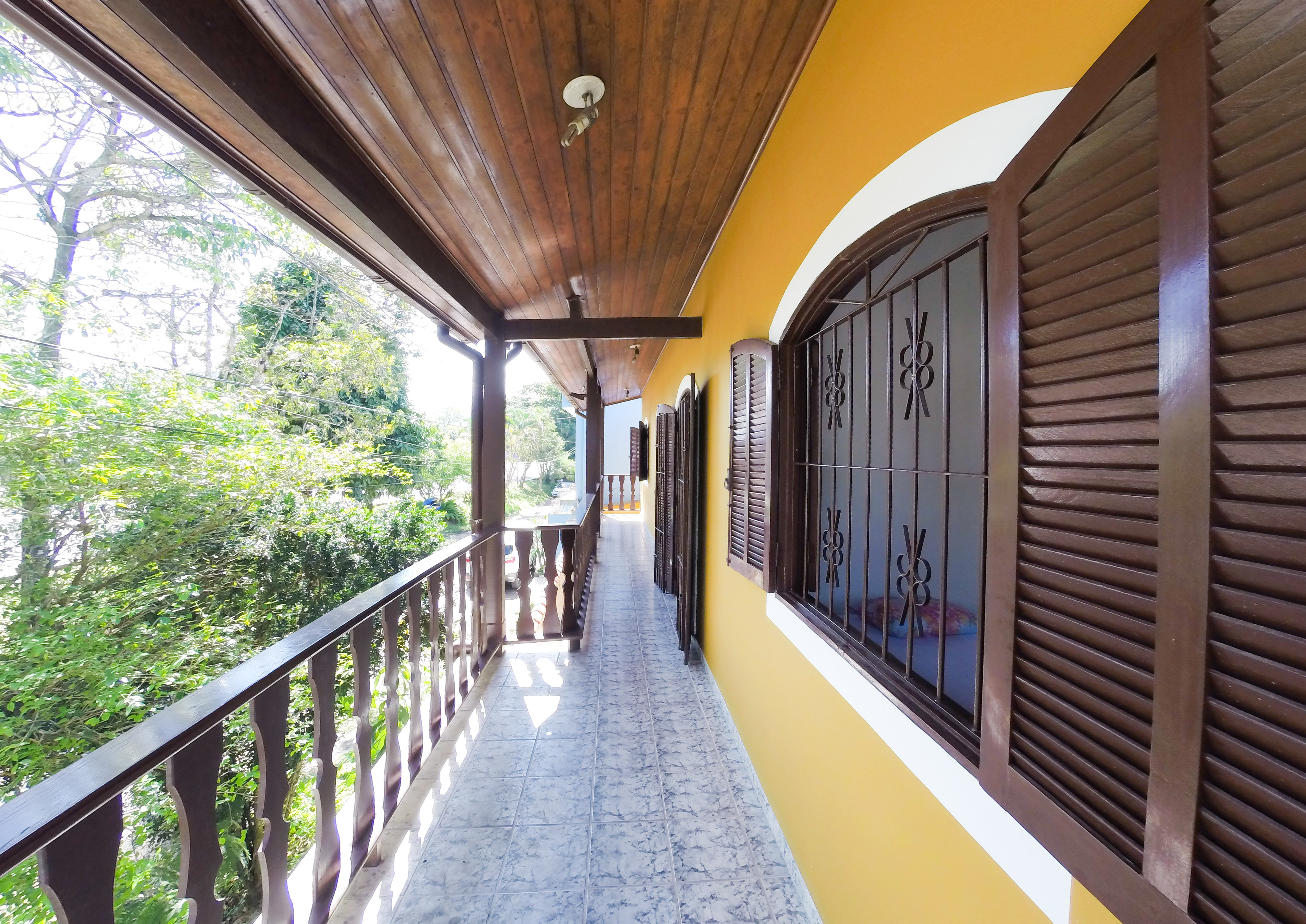 Spacious house- easy access to Ubatuba beaches