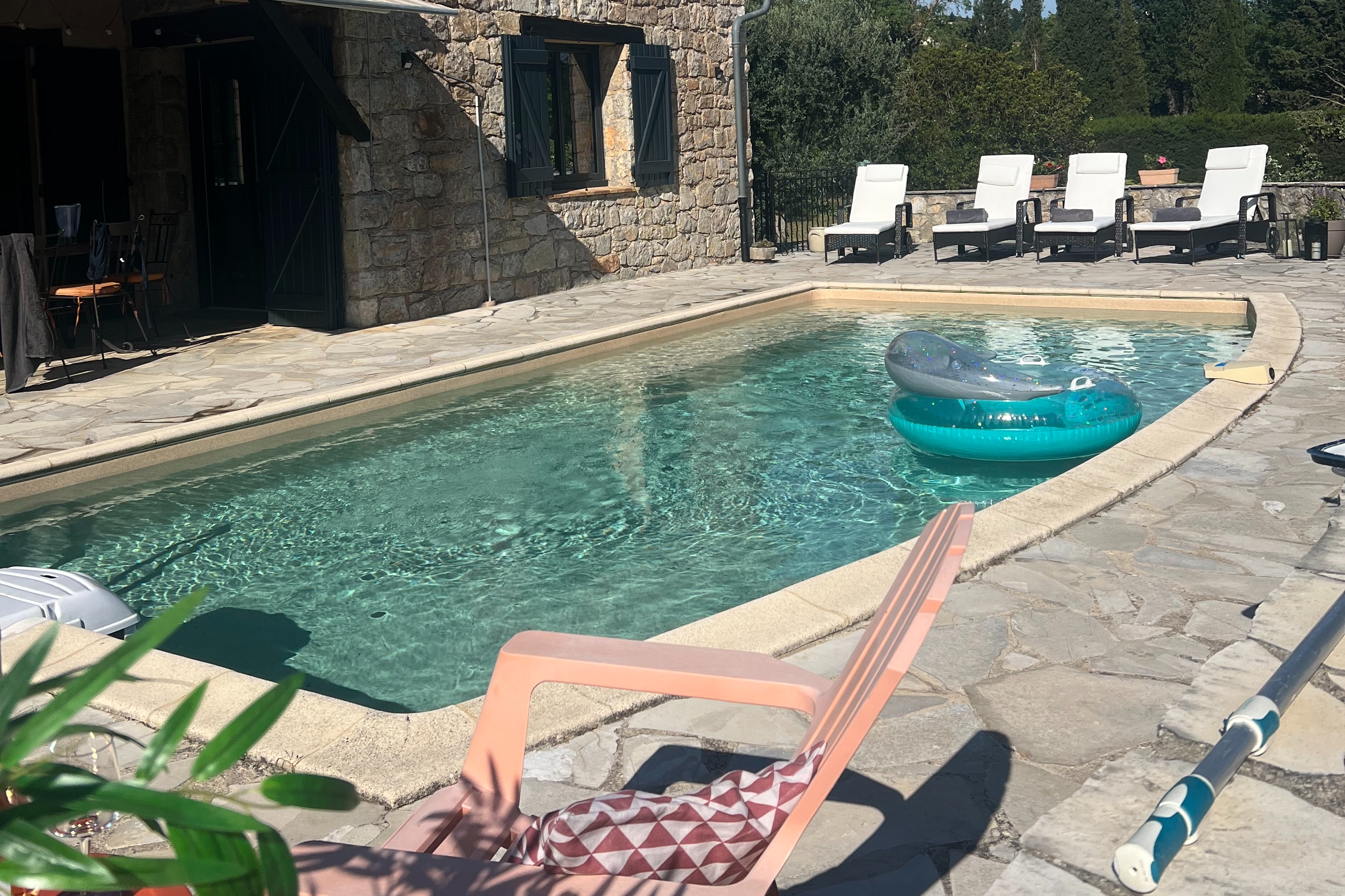 Provencal house with private heated pool