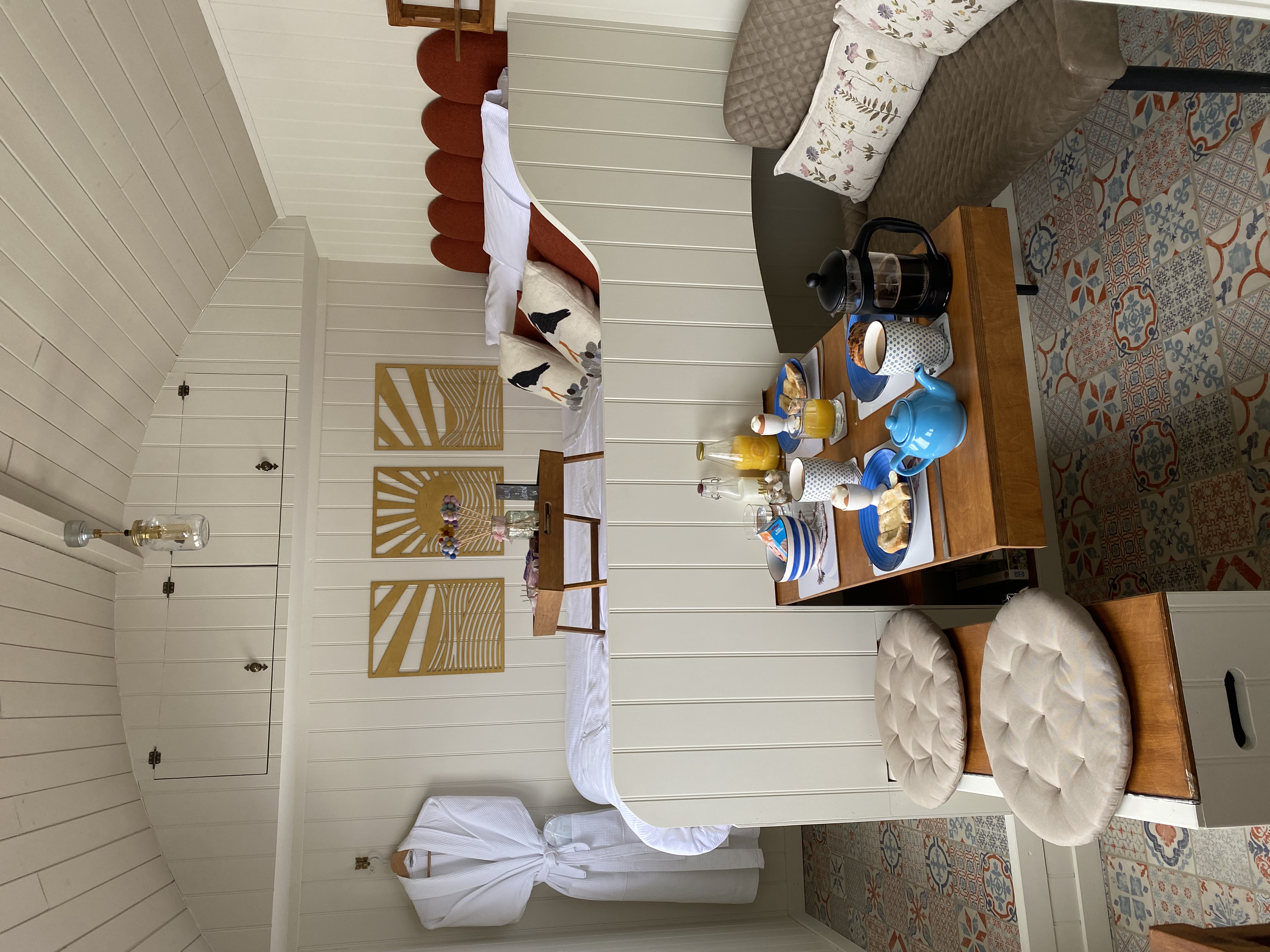 Shepherds Hut with Outdoor Bath