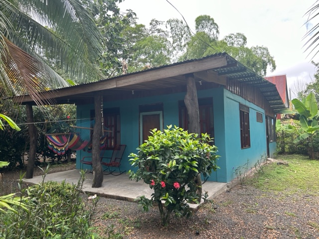 Lovely House Near the Beach, Cabuya