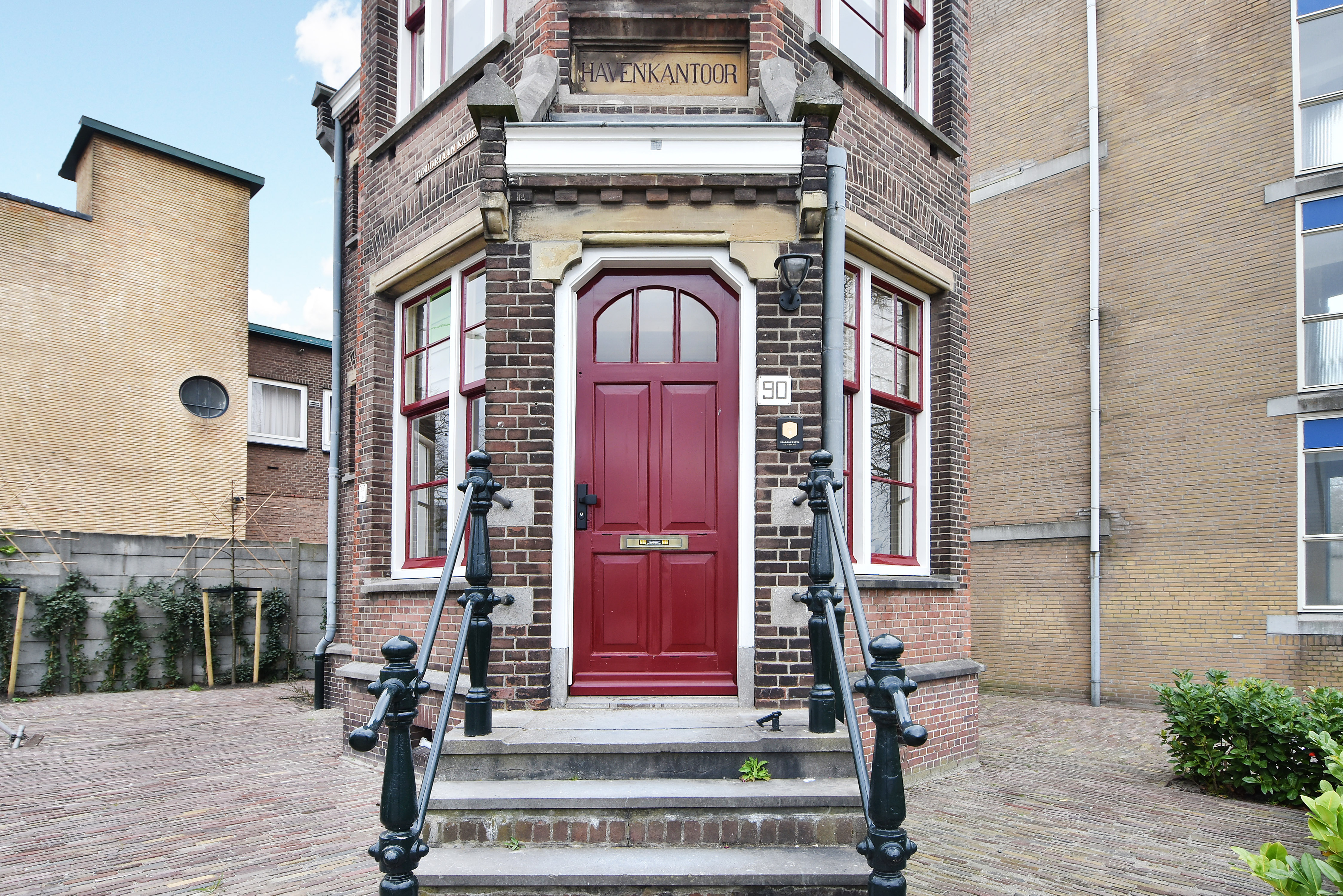 Boutique Hotel Havenkantoor/Hosted by Wendy — The Hague stay