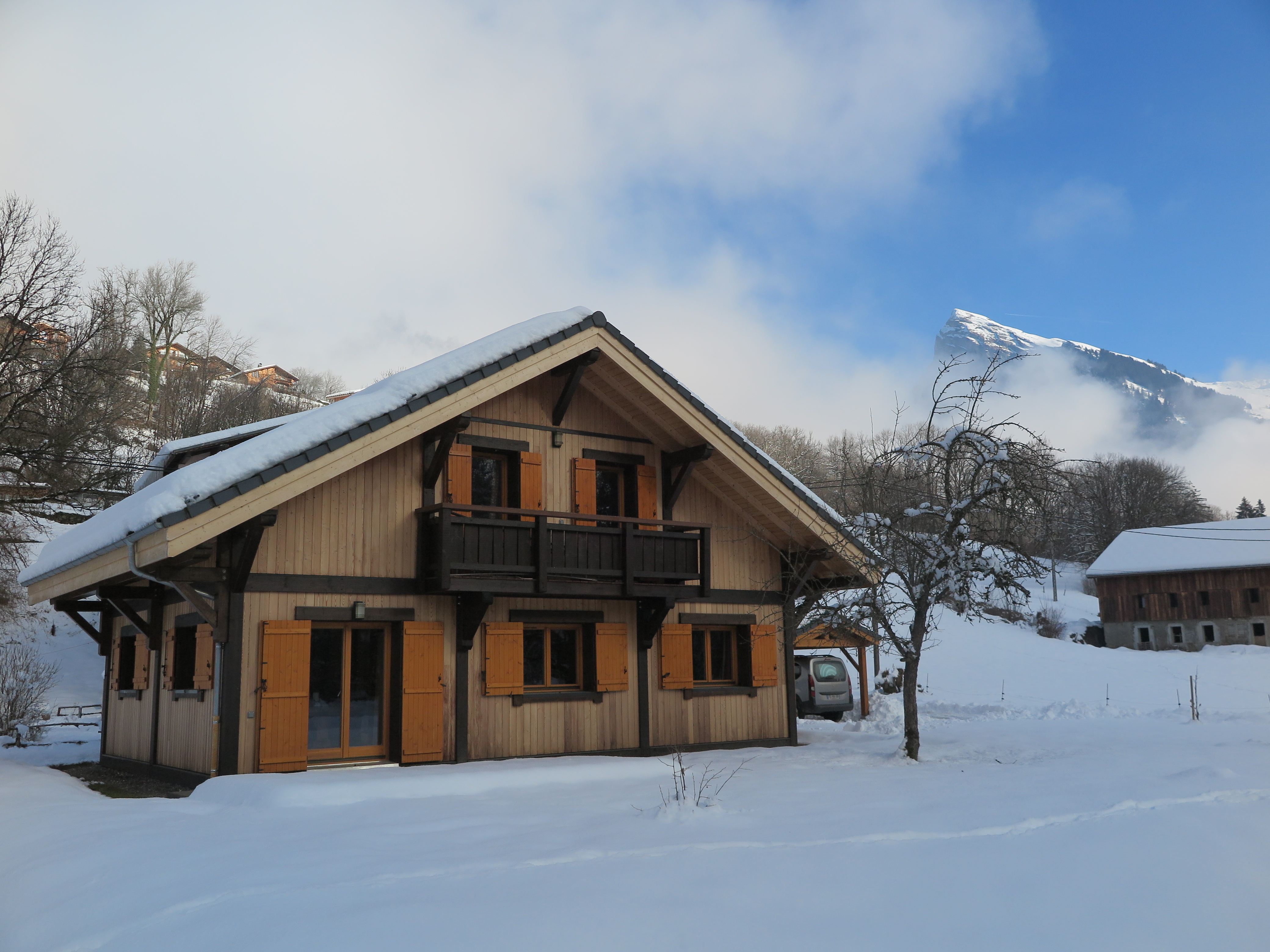 120m2 chalet sleeps 8