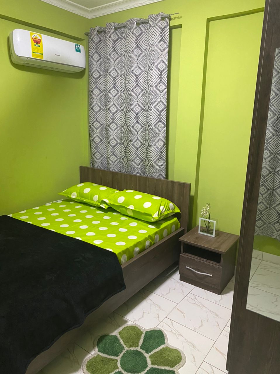 Lovely 3-bedroom rental unit with free parking