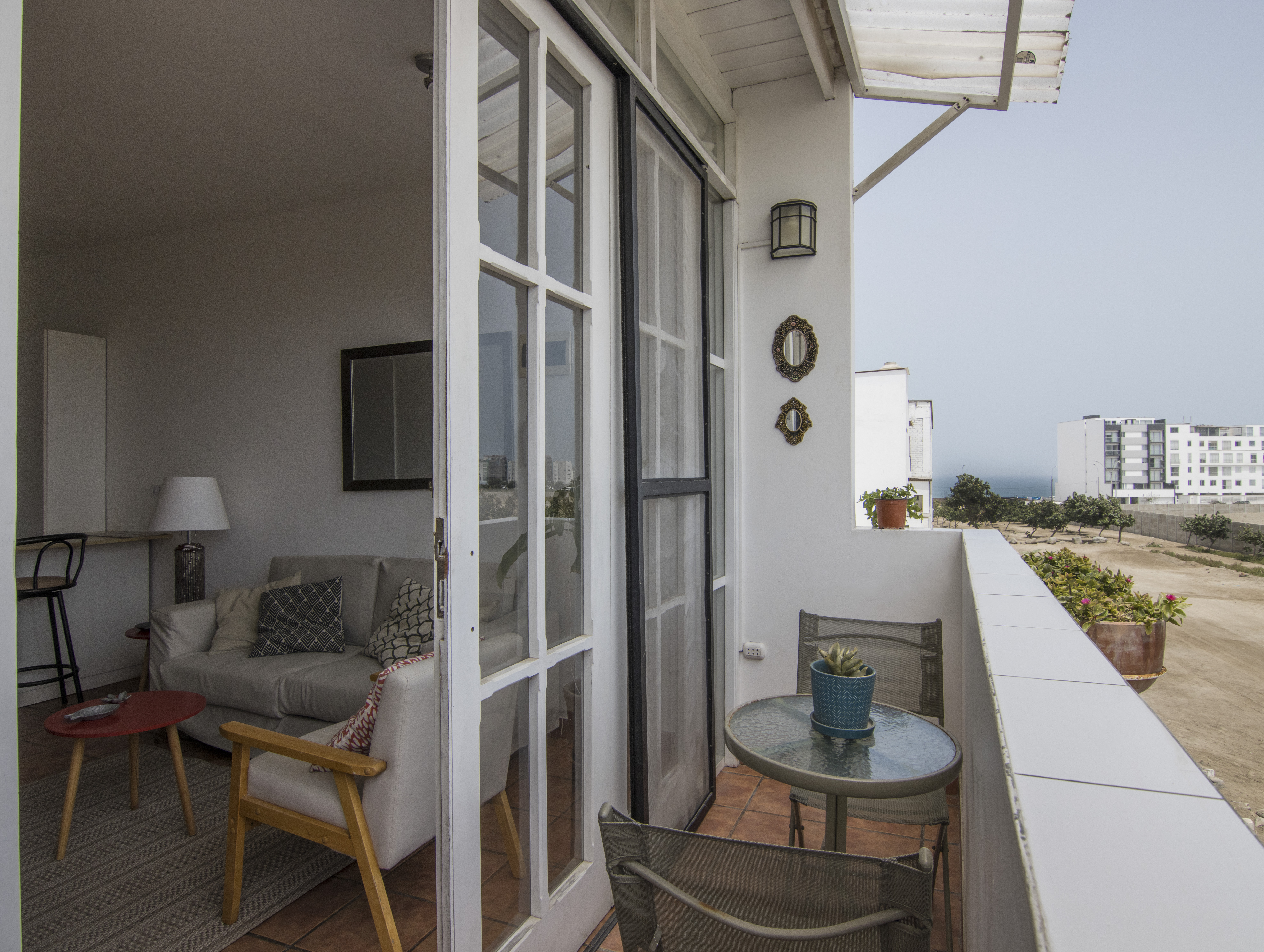 ¡2 BR SUPER COOL! apartment, stunning sunset view.
