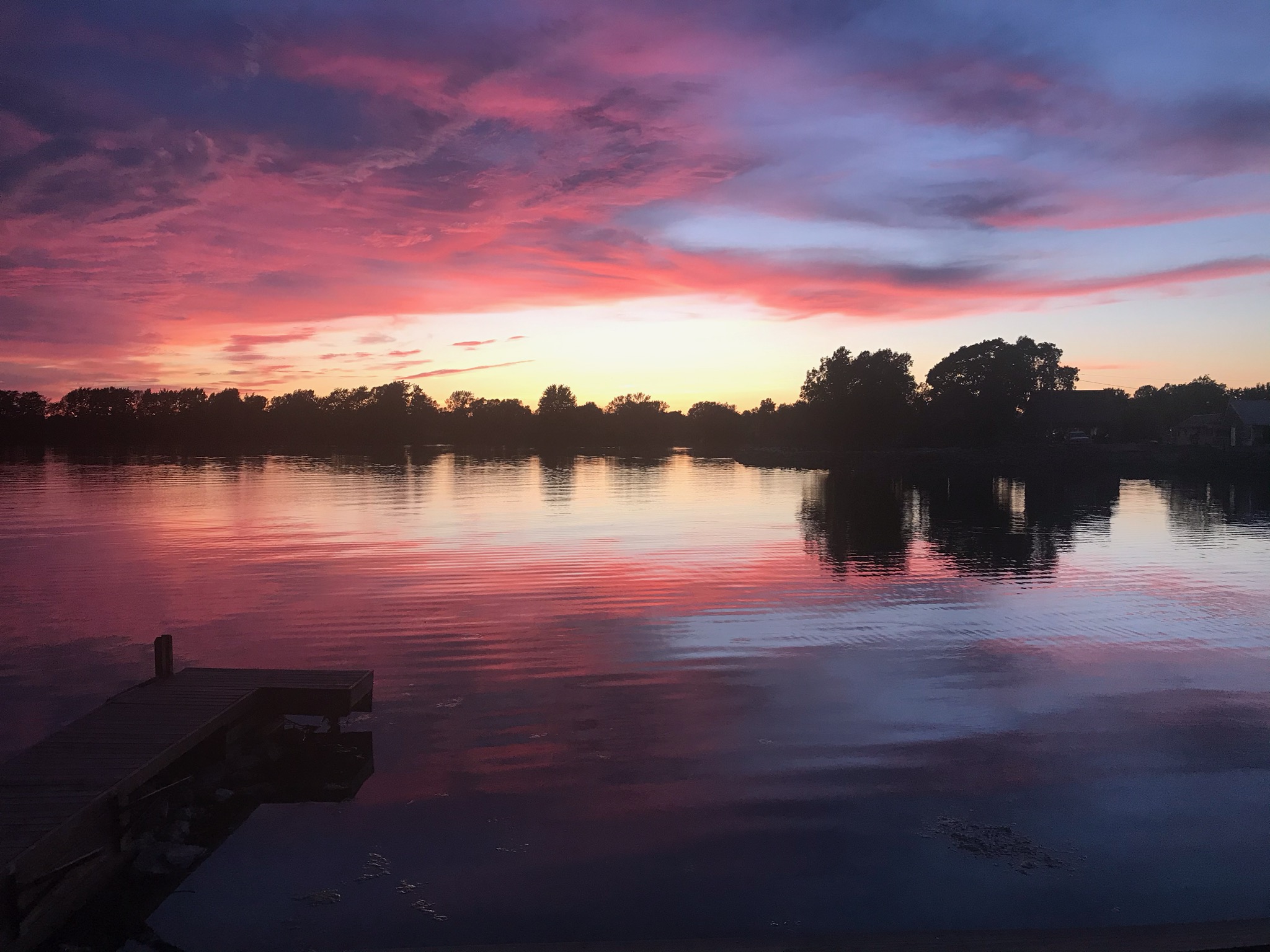 Lakeside Grove - A True North Vacation Home