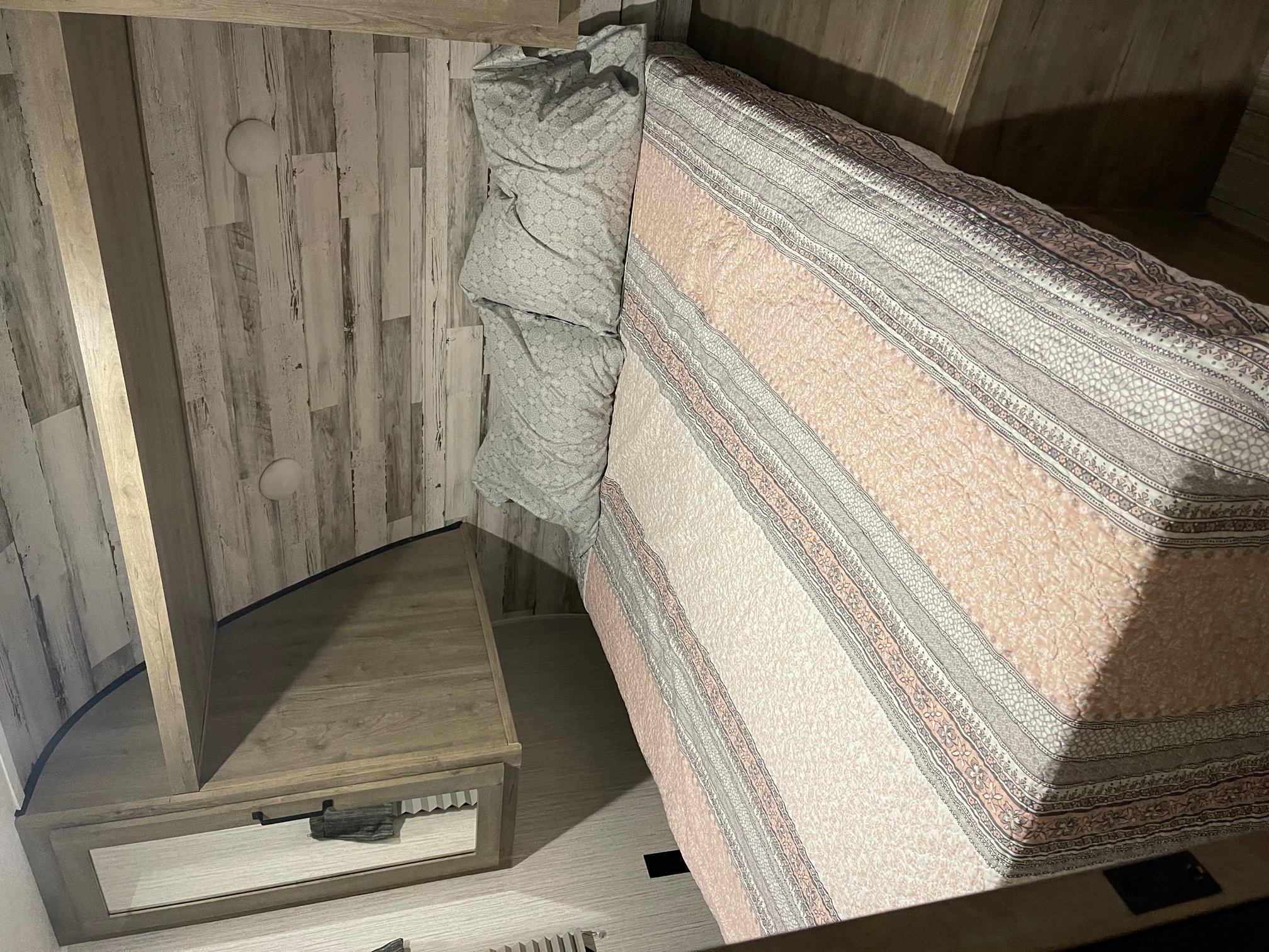 Delightful family size camper in Chenoa Campers/RVs for Rent in