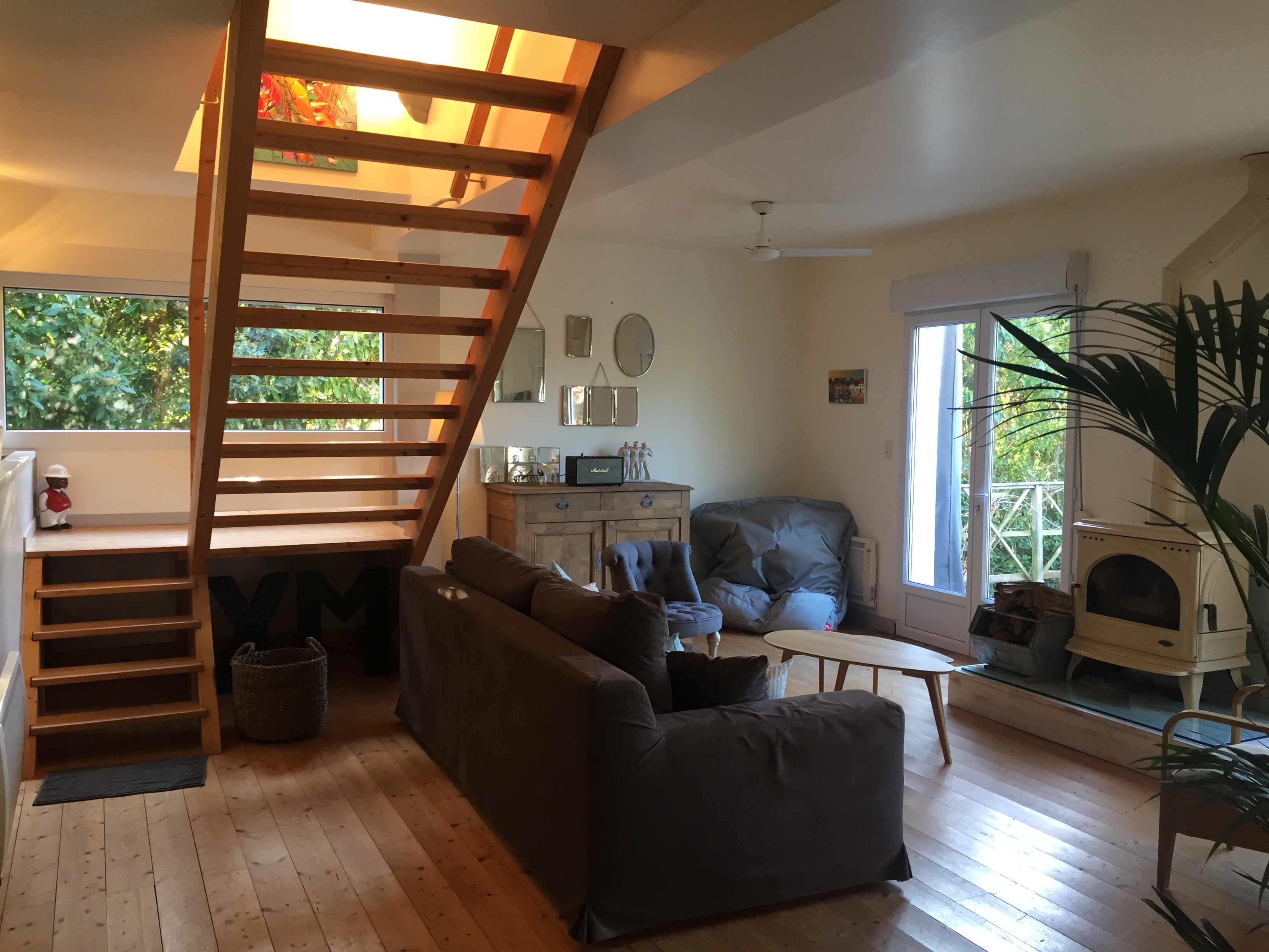 Family home close to the beach and market town