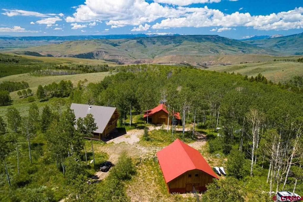 Tenderheart Cabin - Fish, Hunt, Ski, Sled, Relax!