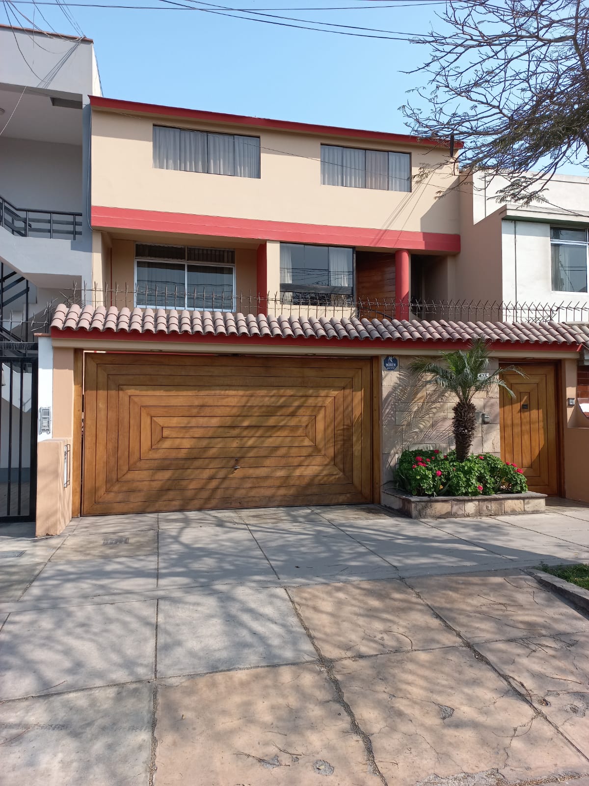 NICE DUPLEX APARTMENT , COMFORTABLE AND SAFE AREA