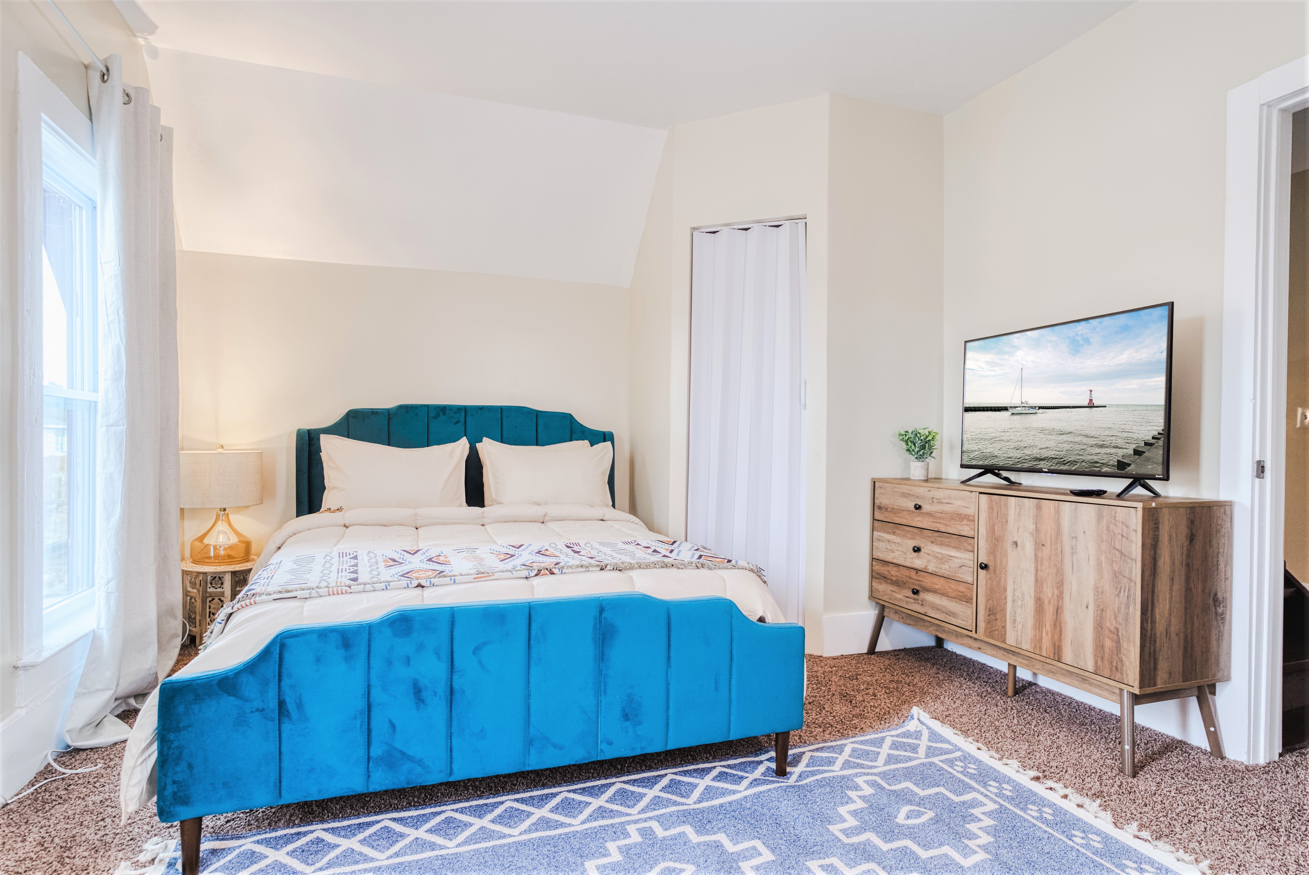 Lavender Hill Lake House Views +Near Dunes Houses for Rent in