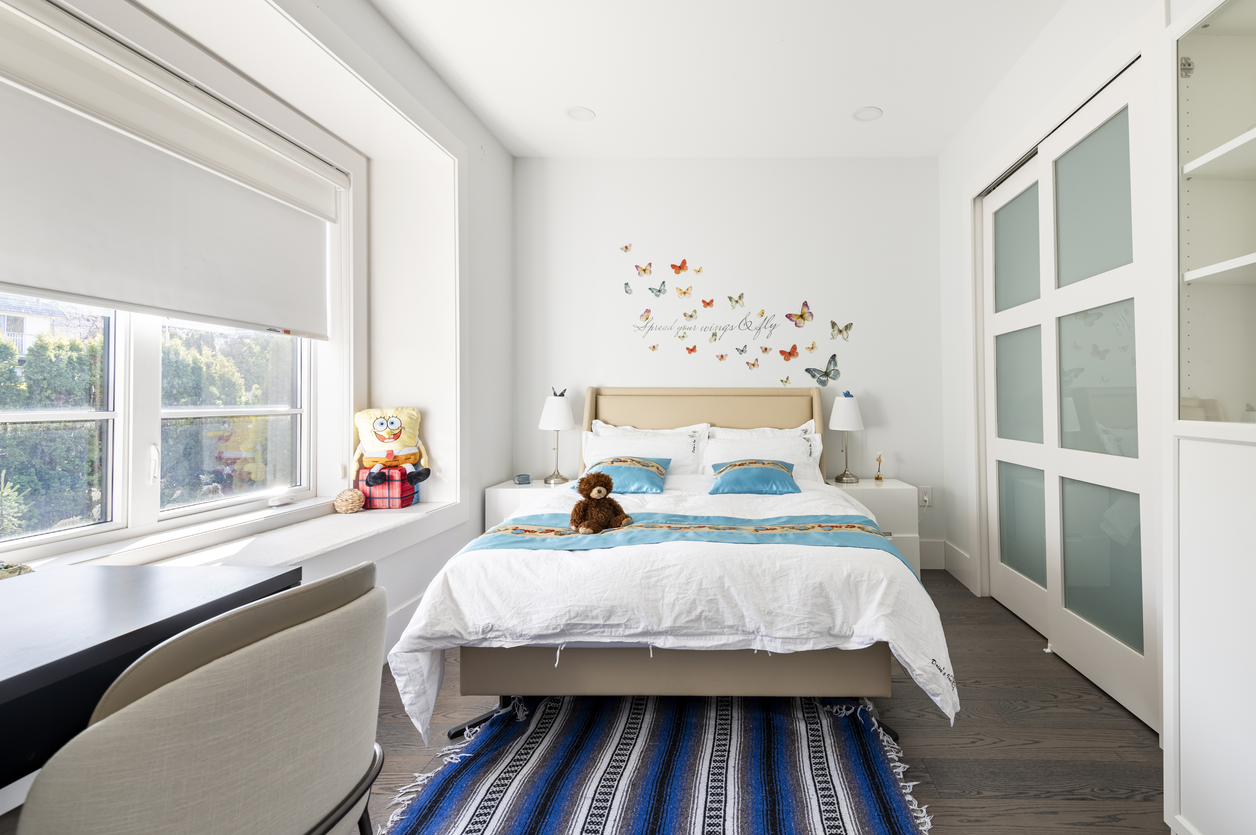 Butterfly Room, direct sunshine and ensuite bath